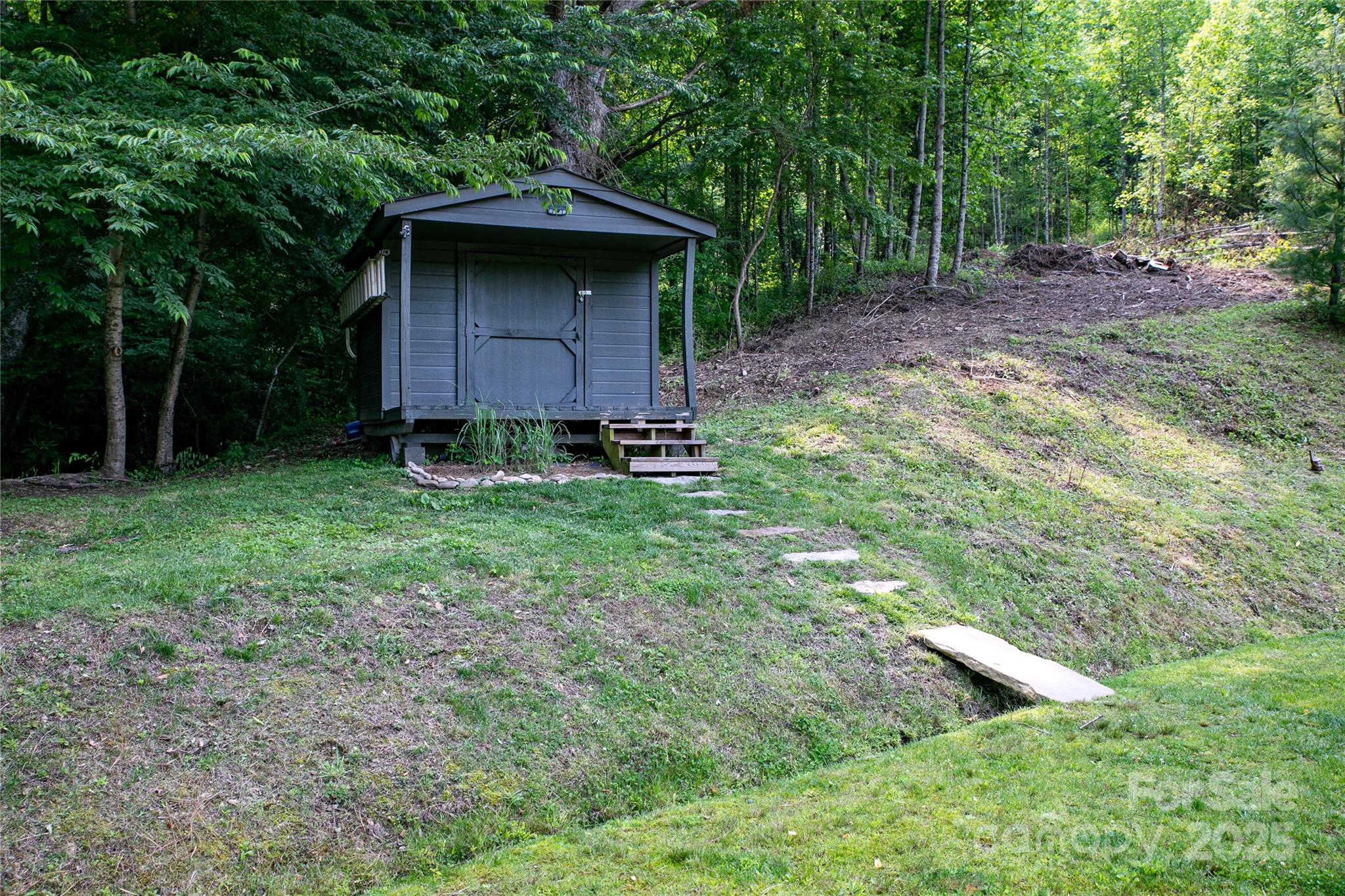 903 Middlefork Road