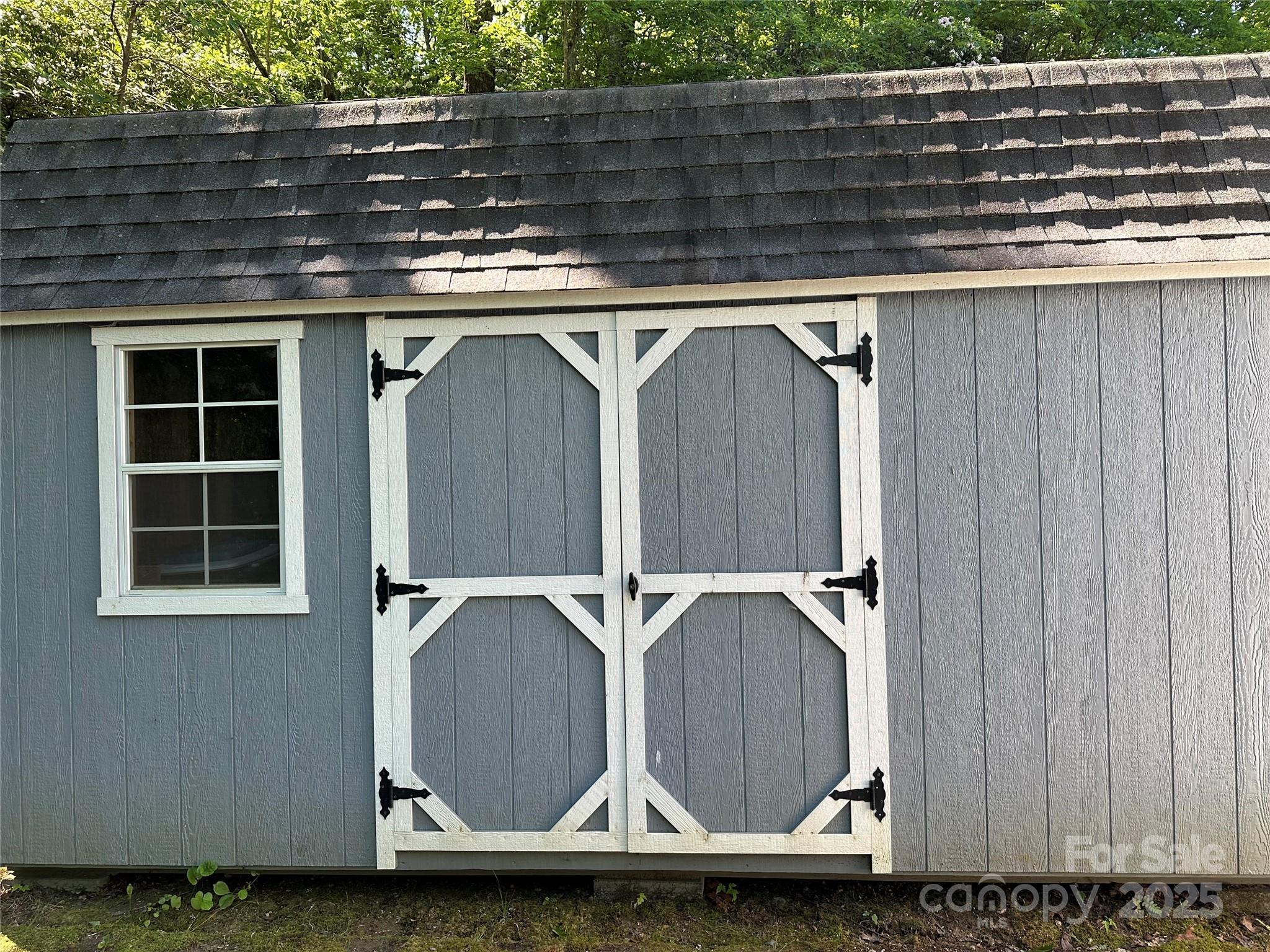 104 E Ridge View Road