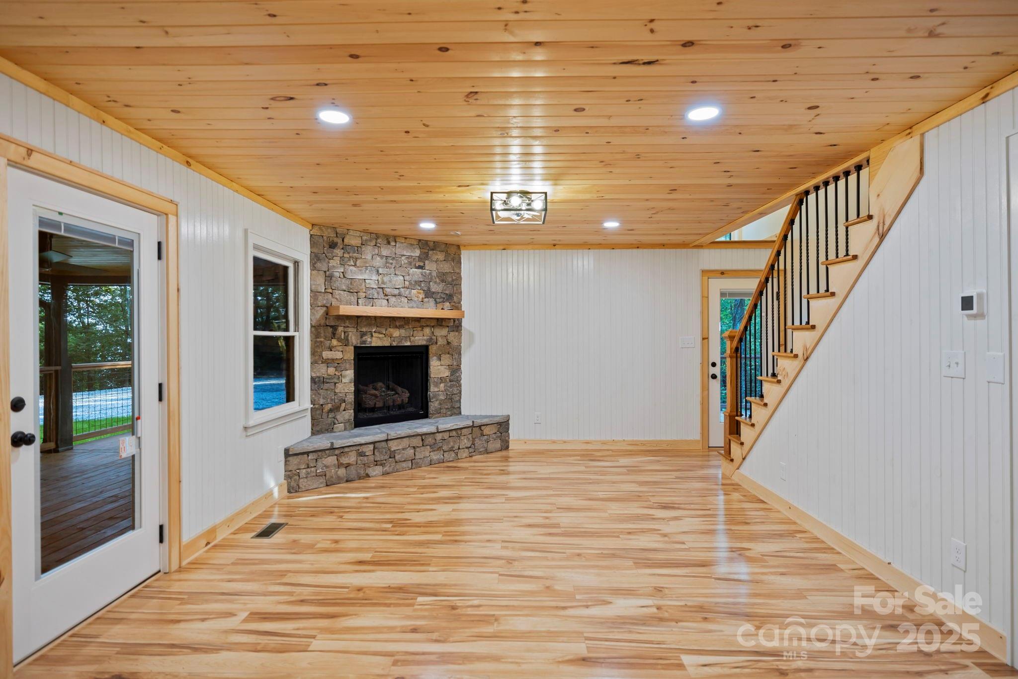 327 Flat Ridge Drive