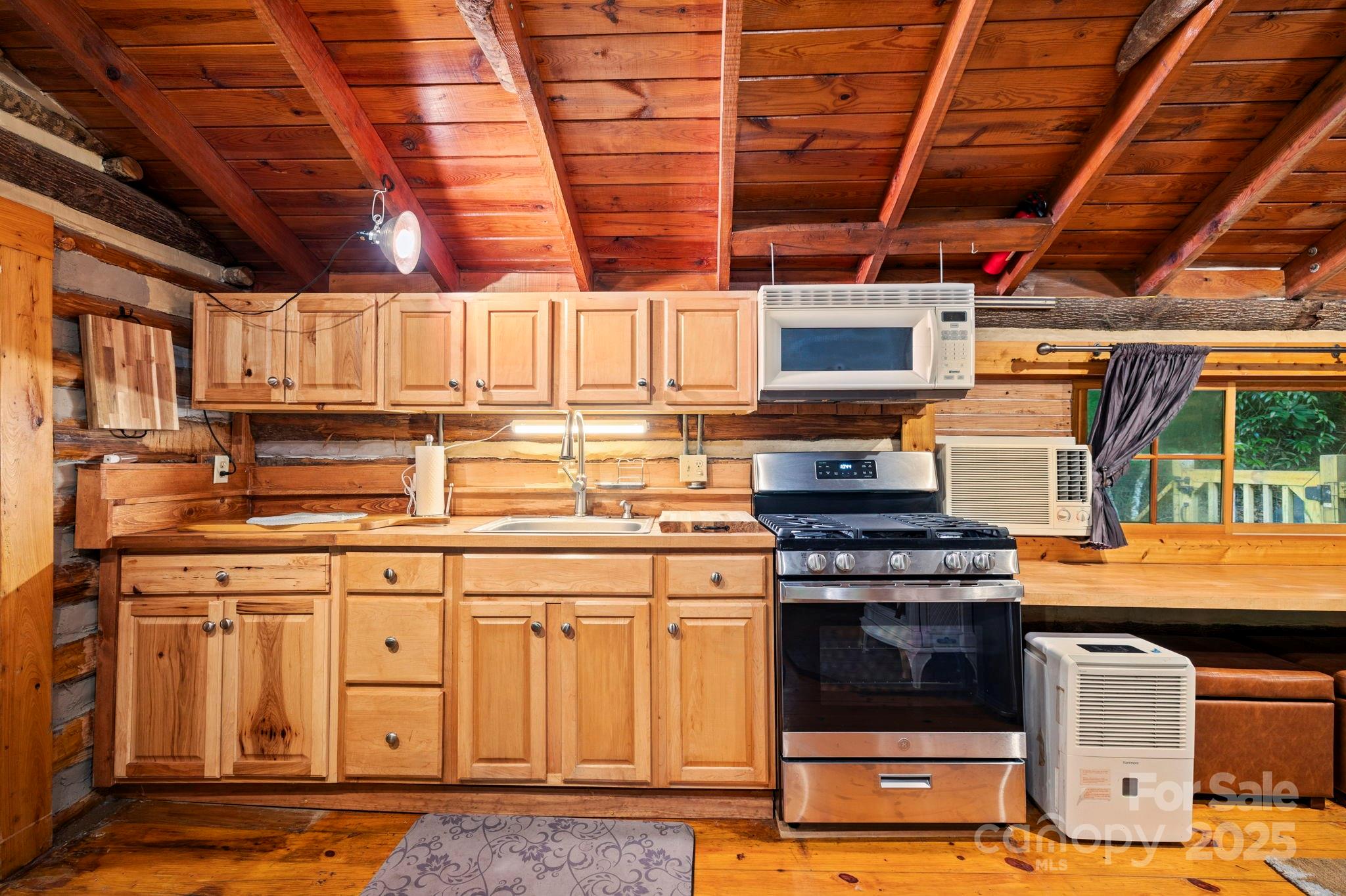 3739 Pickens Highway