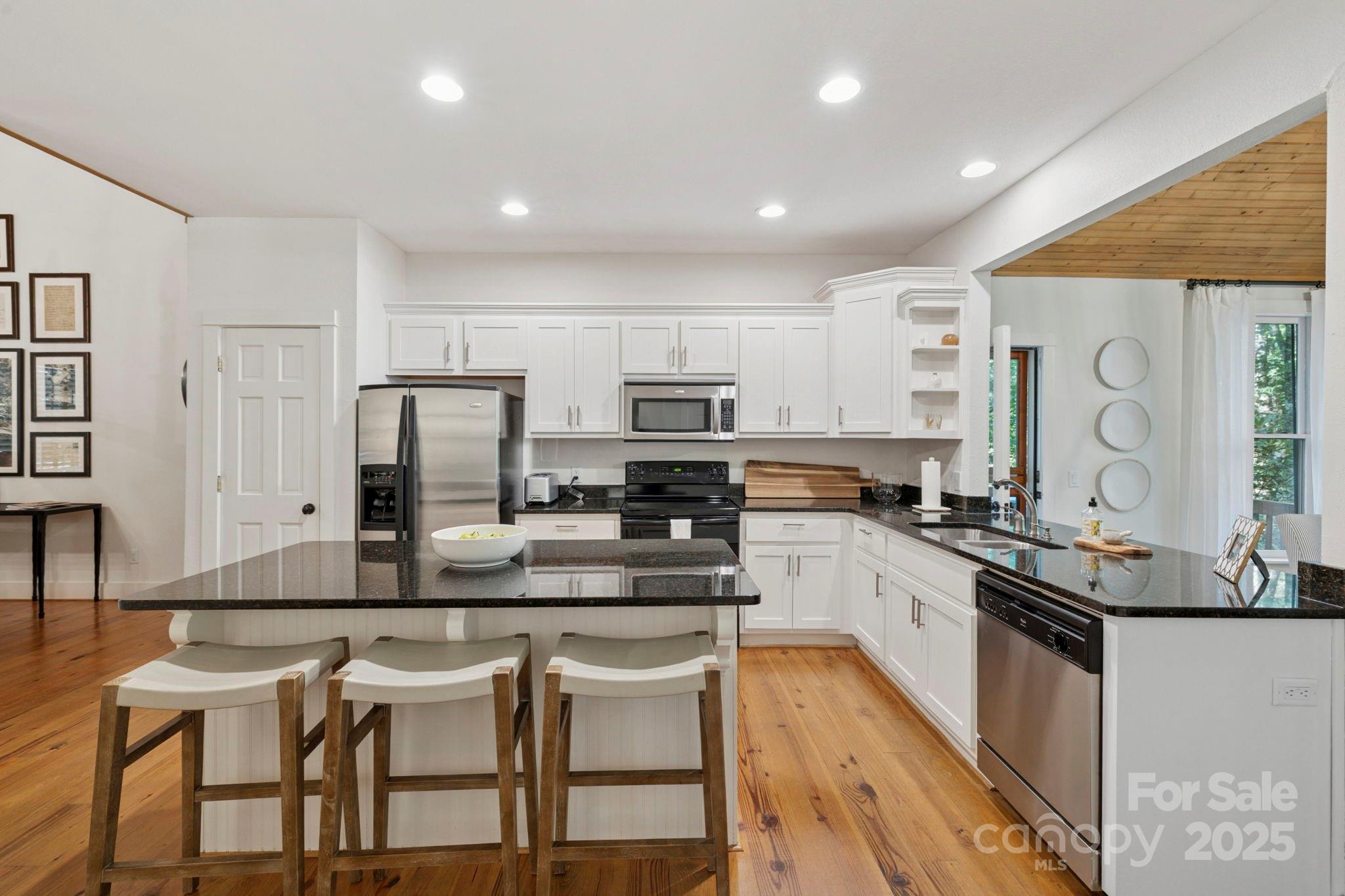 110 Sourwood Court