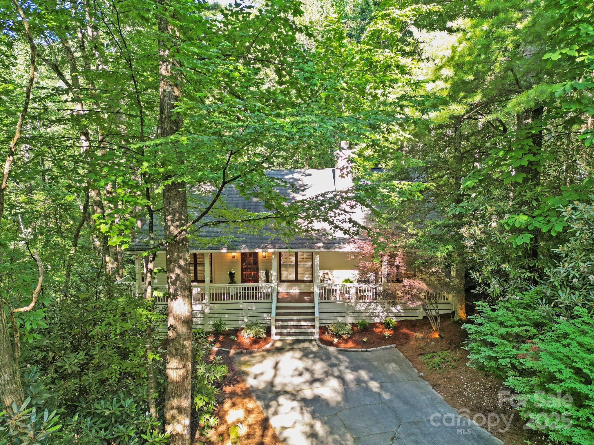 110 Sourwood Court
