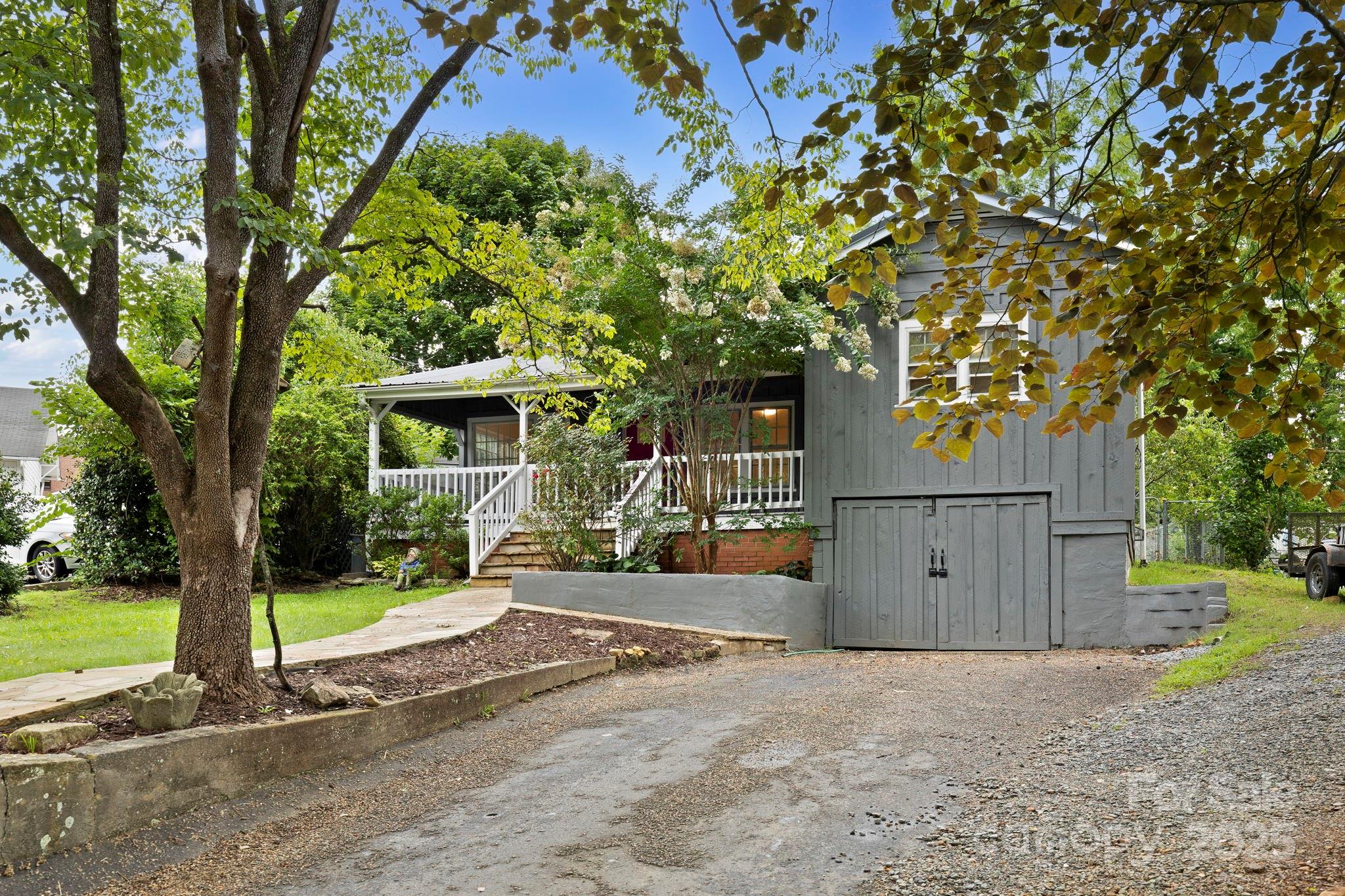 21 Maple Street