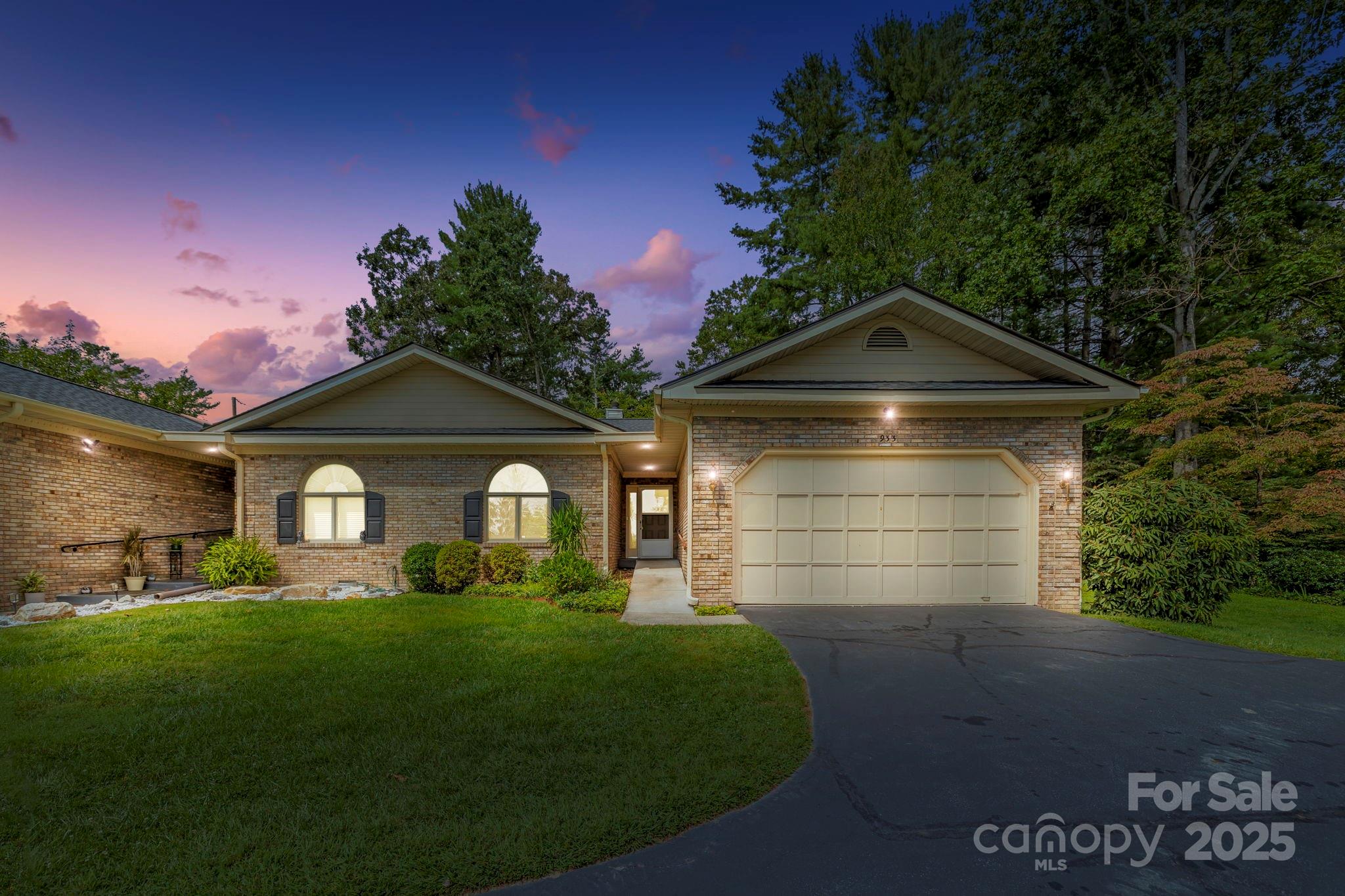 933 Kanuga Road