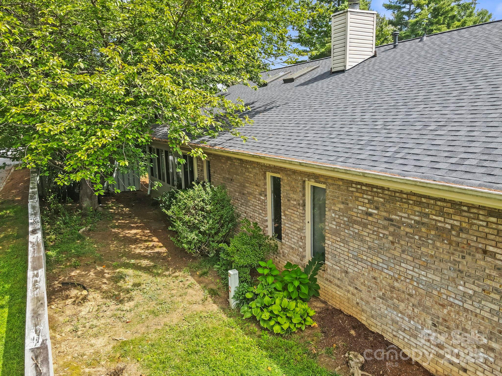 933 Kanuga Road