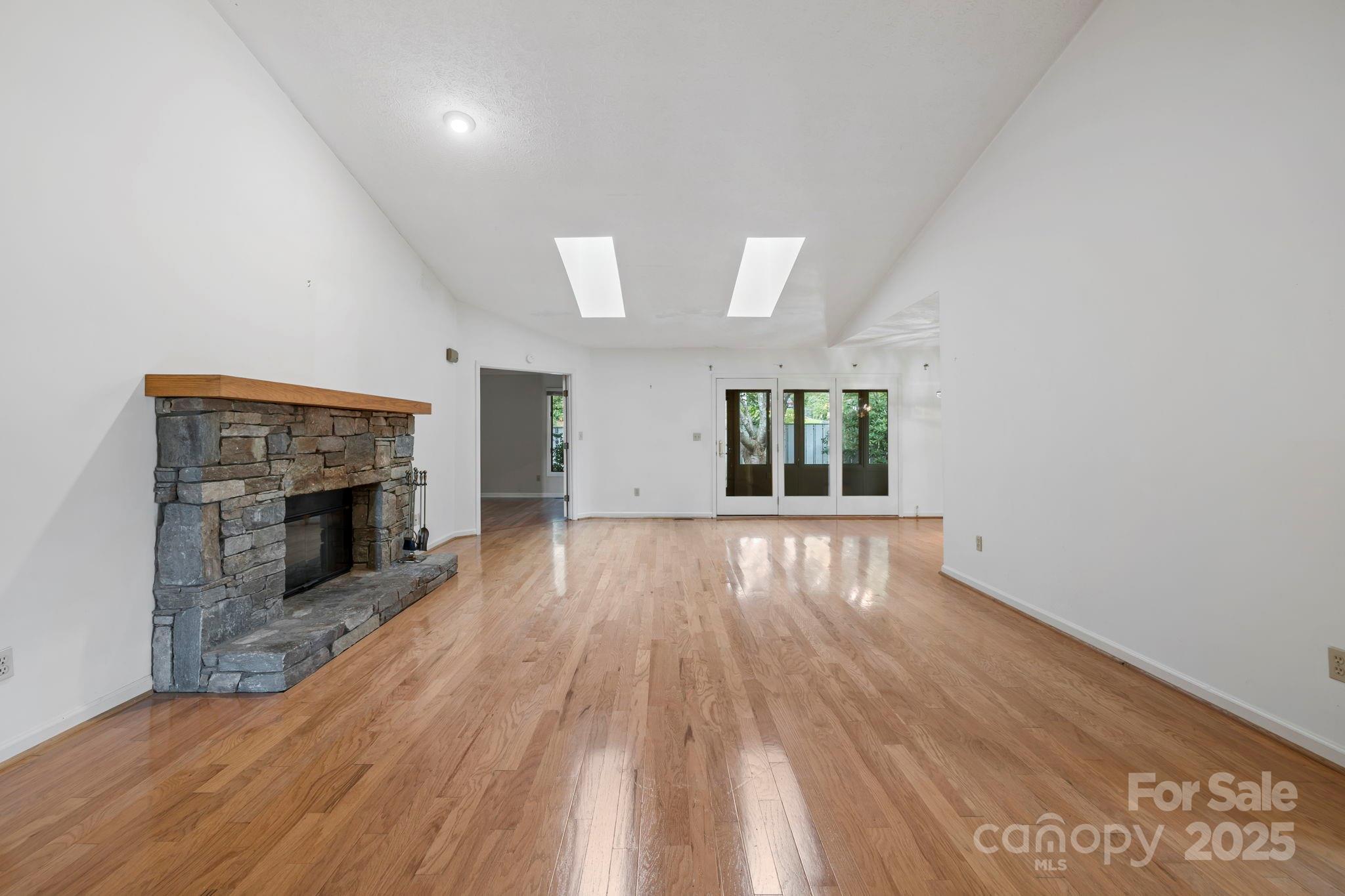 933 Kanuga Road