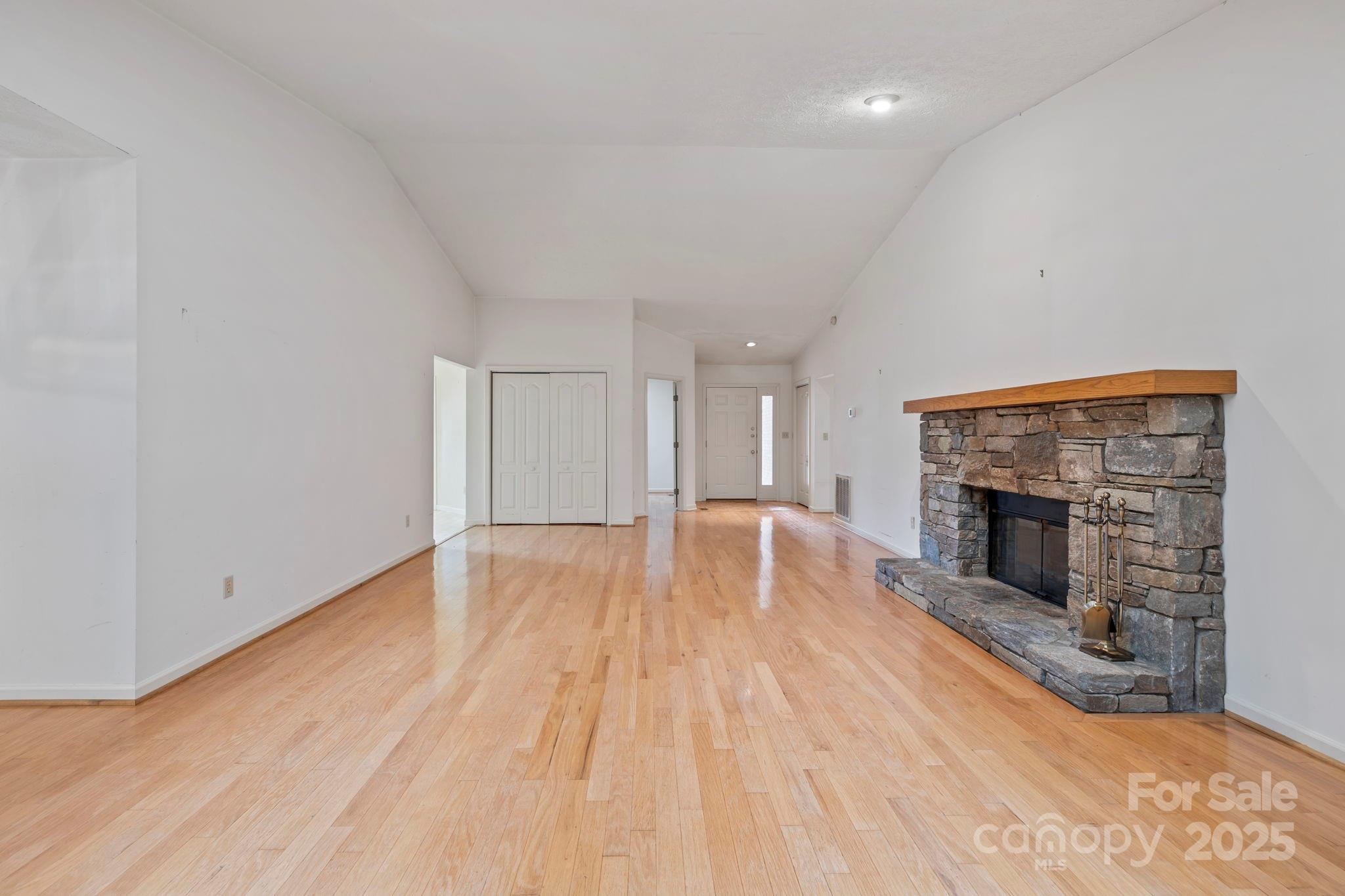 933 Kanuga Road