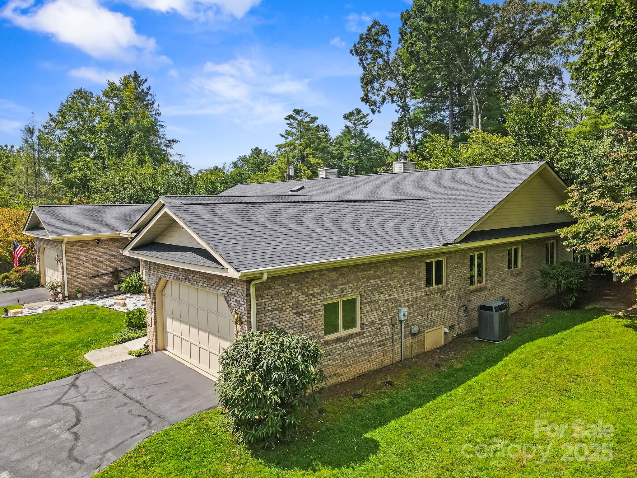 933 Kanuga Road