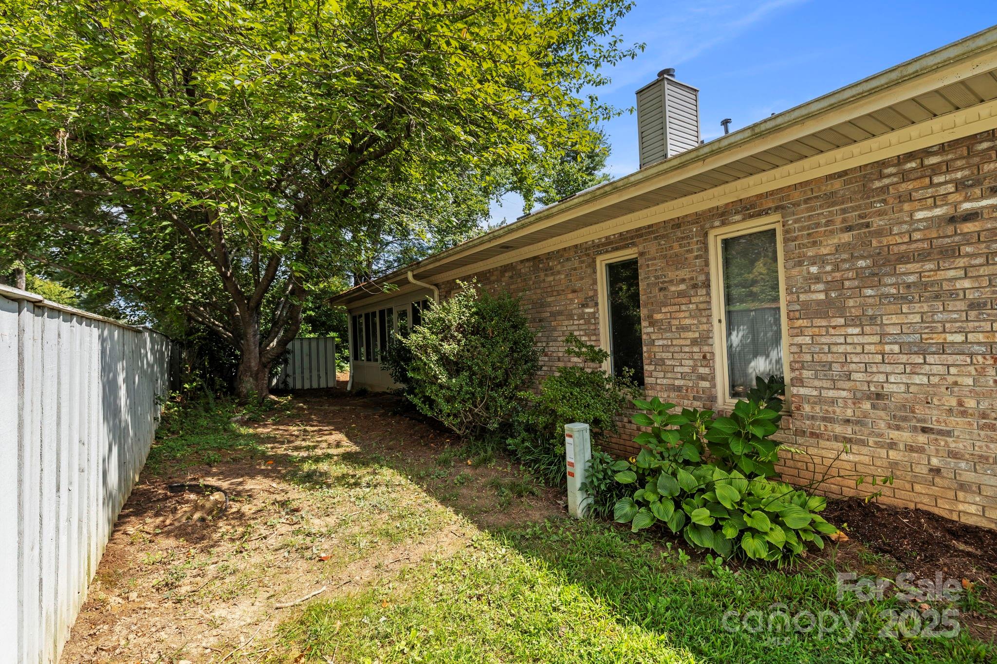 933 Kanuga Road