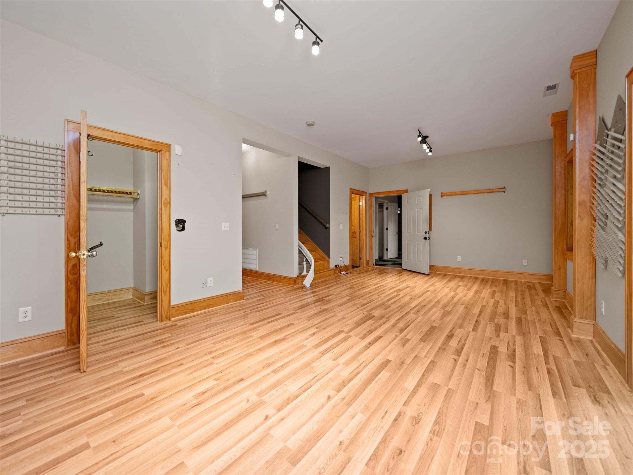 82 Red Oak Drive