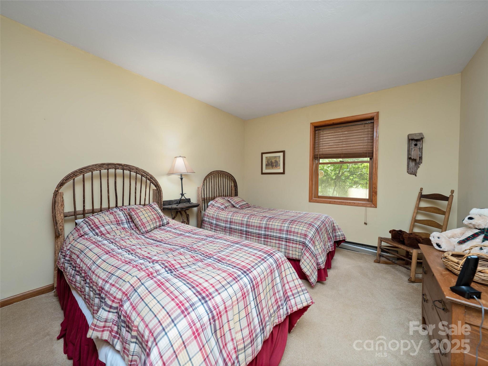 1396 W Christy Trail