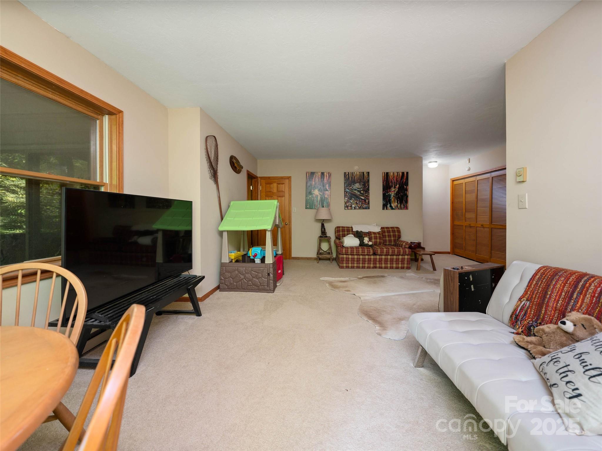 1396 W Christy Trail