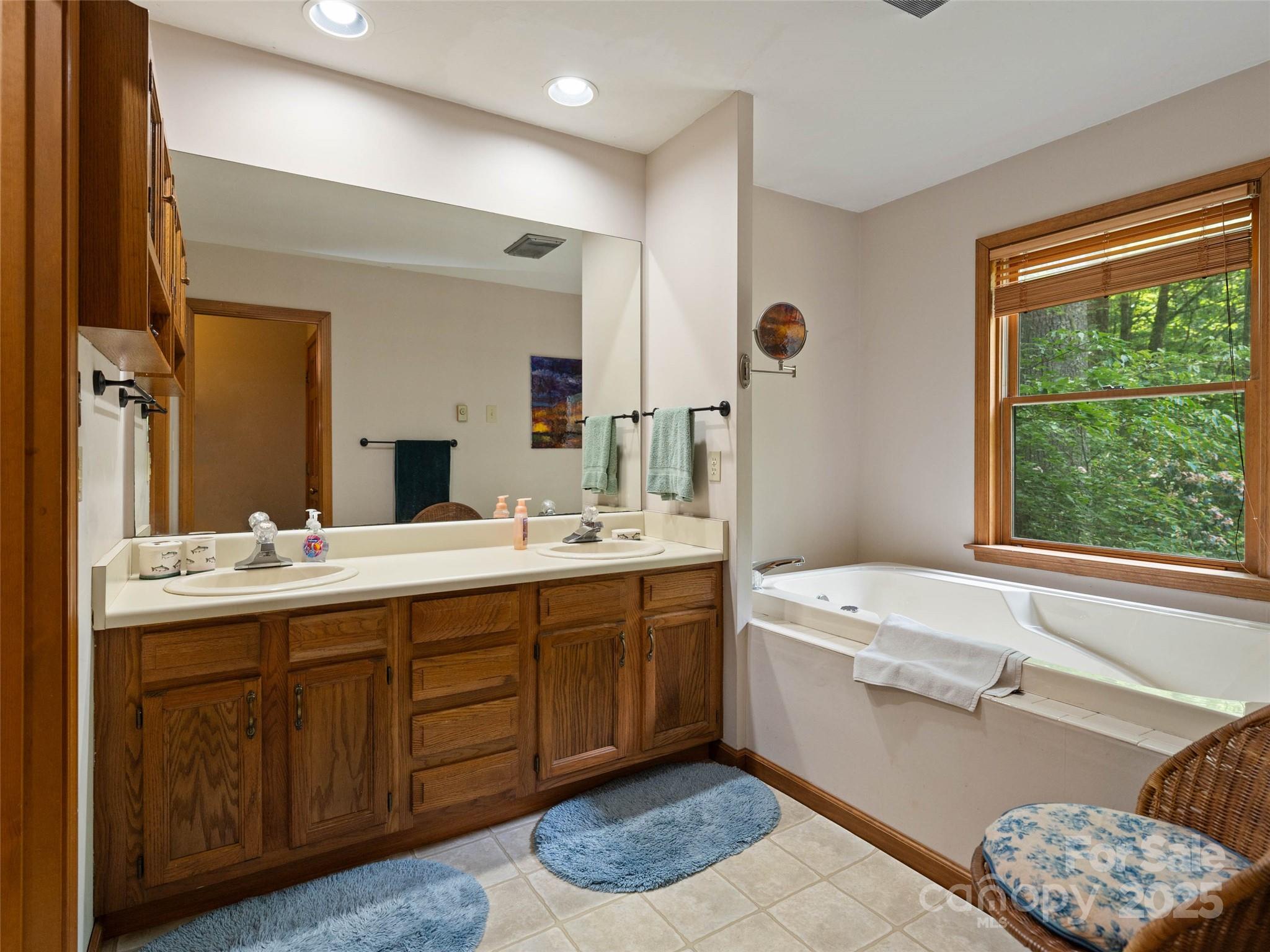 1396 W Christy Trail