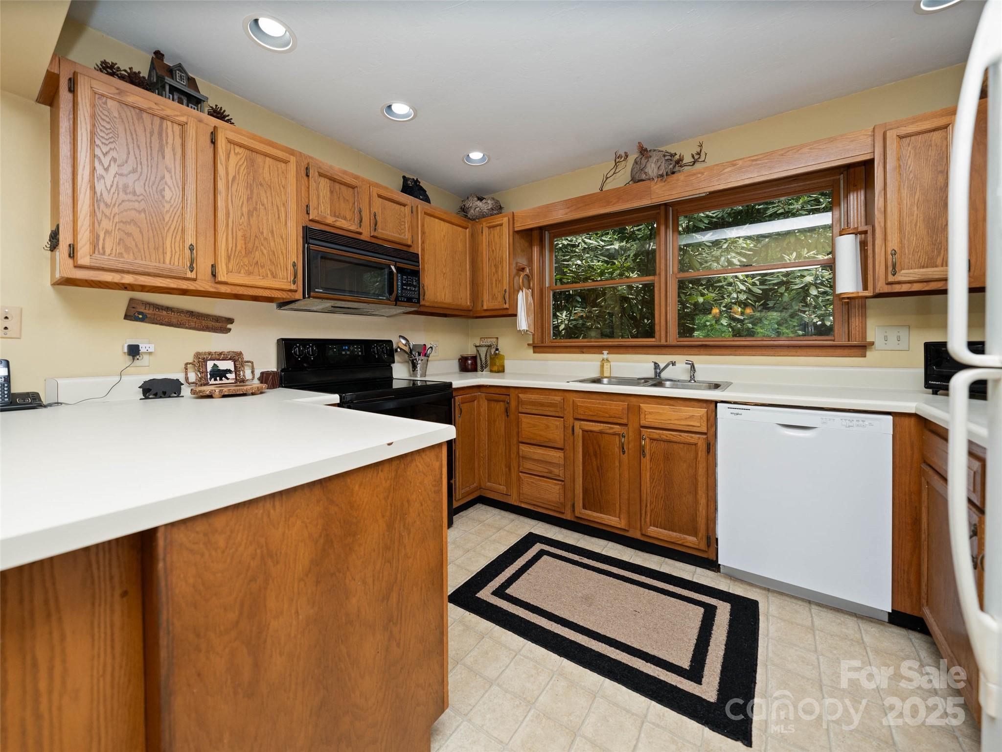 1396 W Christy Trail
