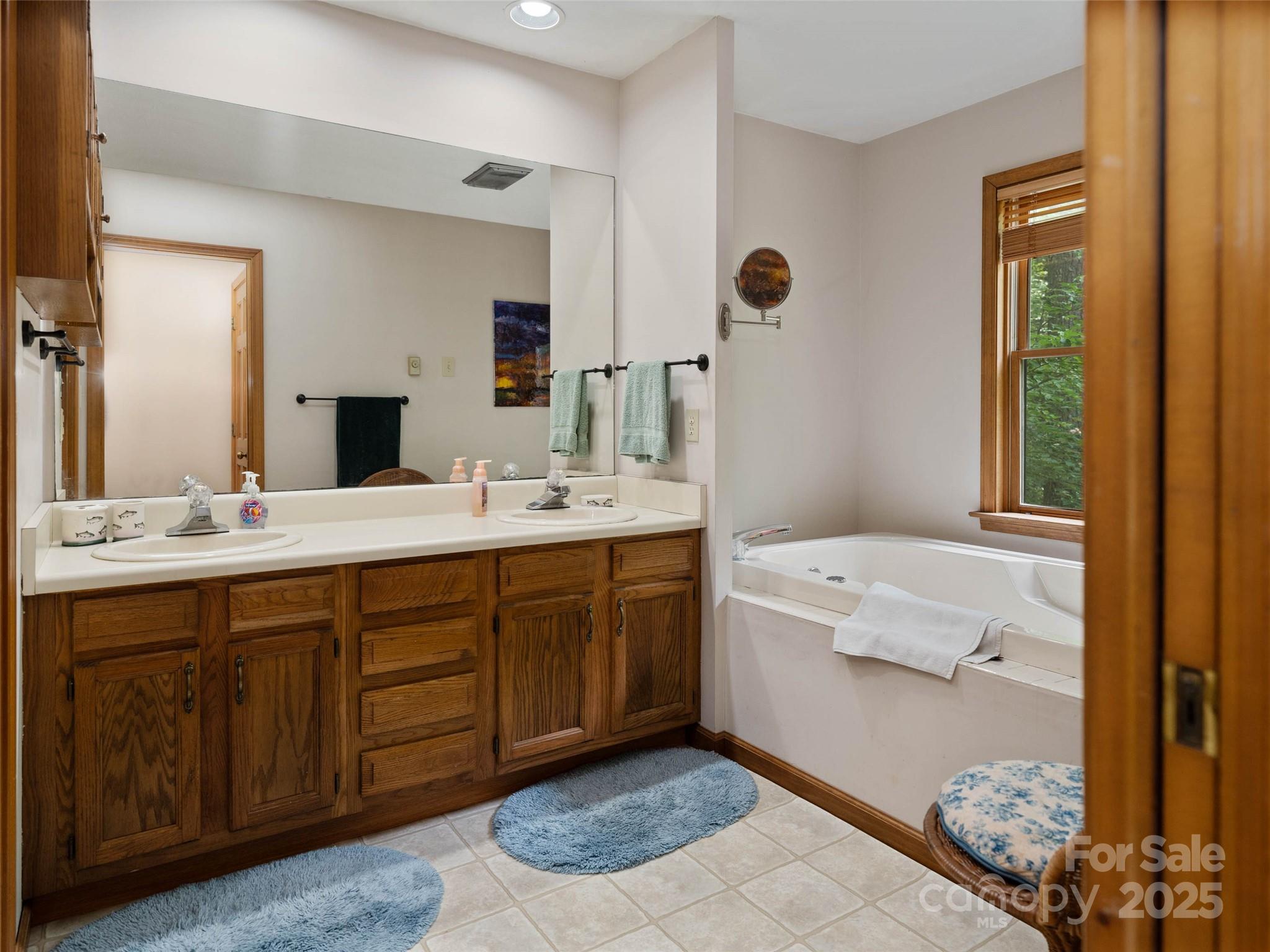 1396 W Christy Trail
