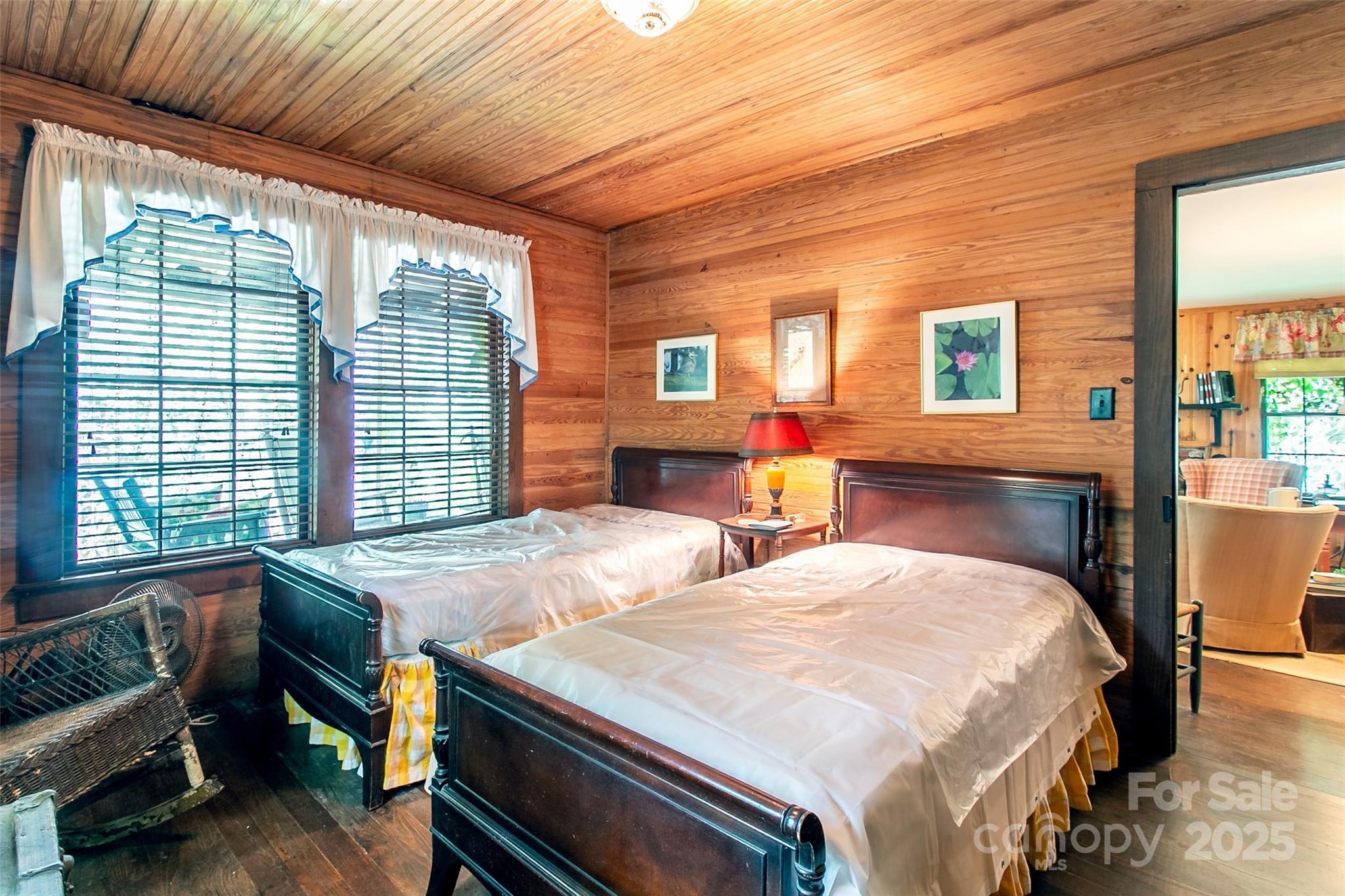 36 Walker Creek