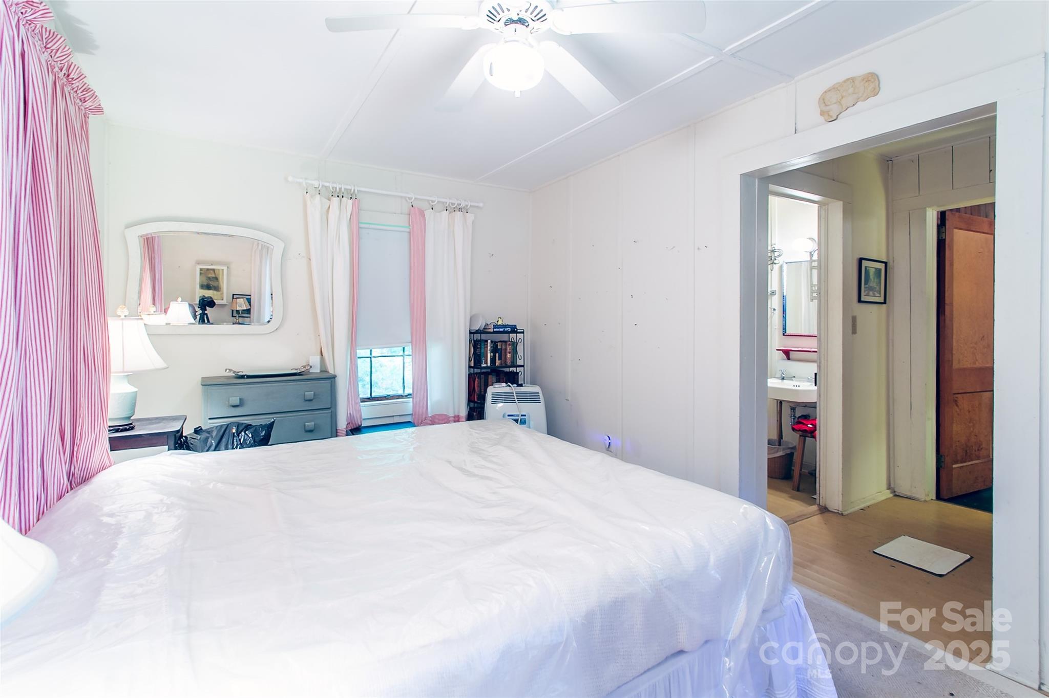 36 Walker Creek