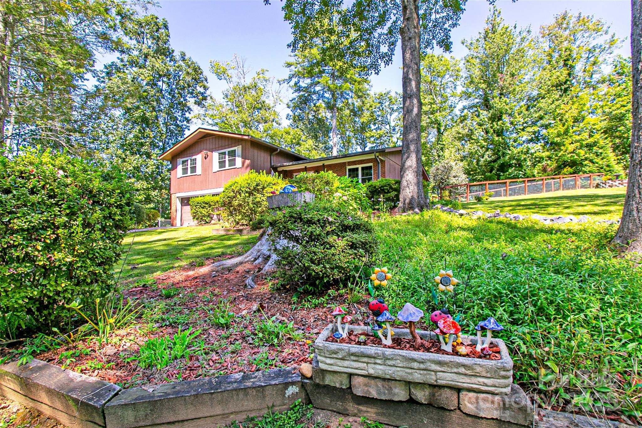 88 Hosta Lane