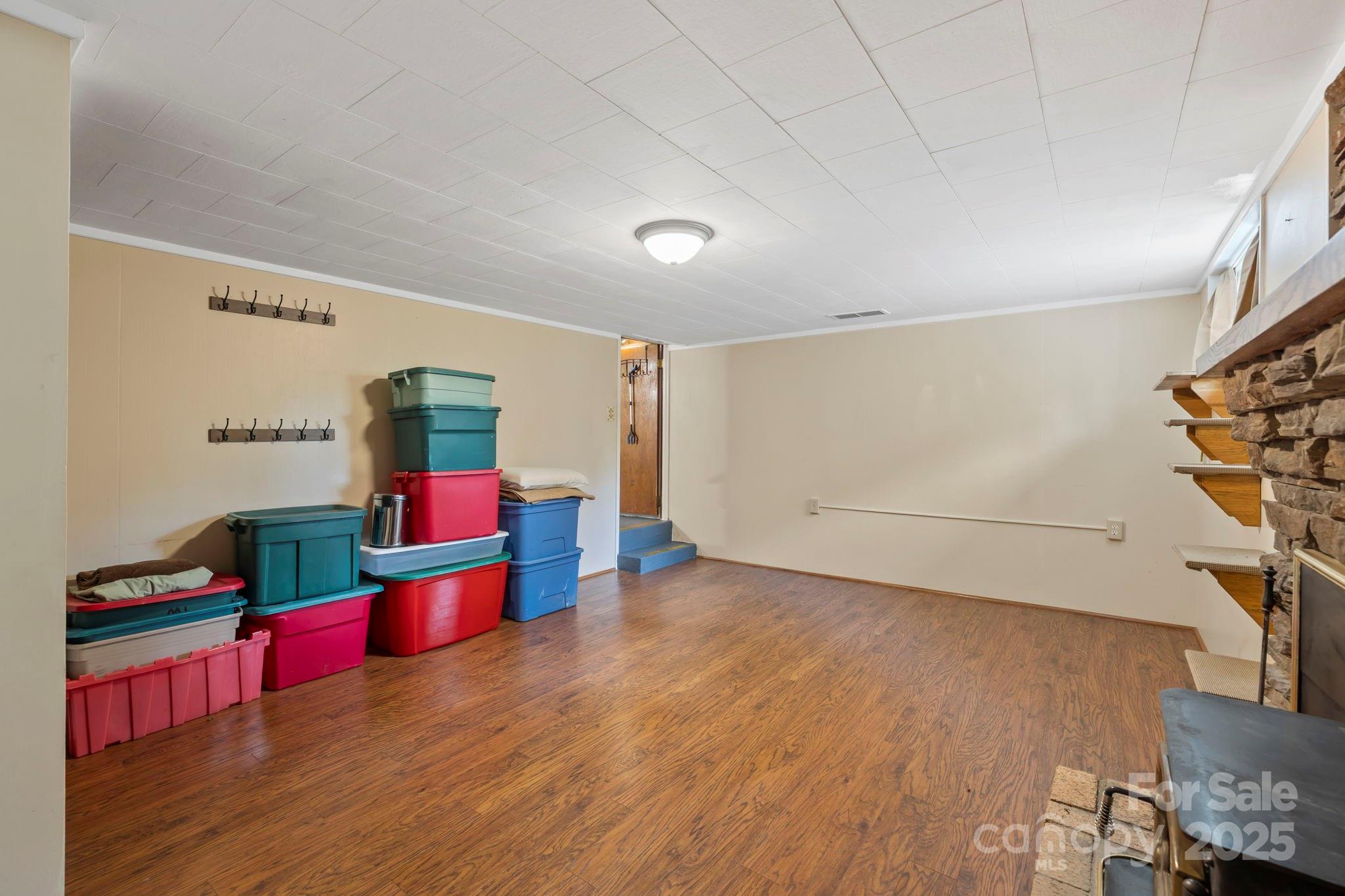 71 Laurel Mountain Road