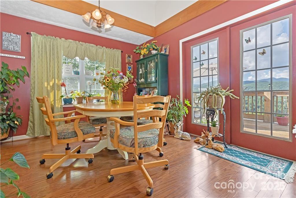 612 Old Home Place Road