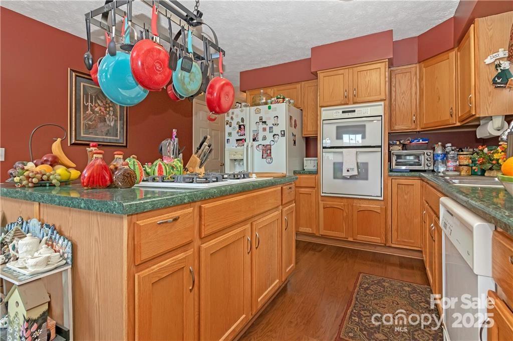 612 Old Home Place Road