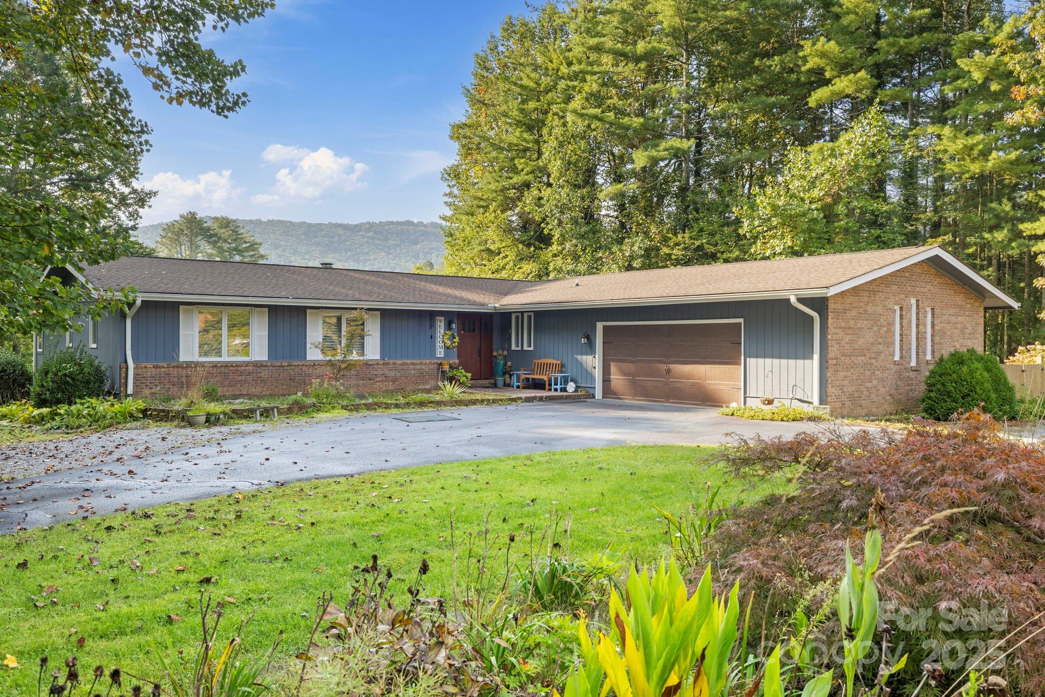 214 Vincent Place