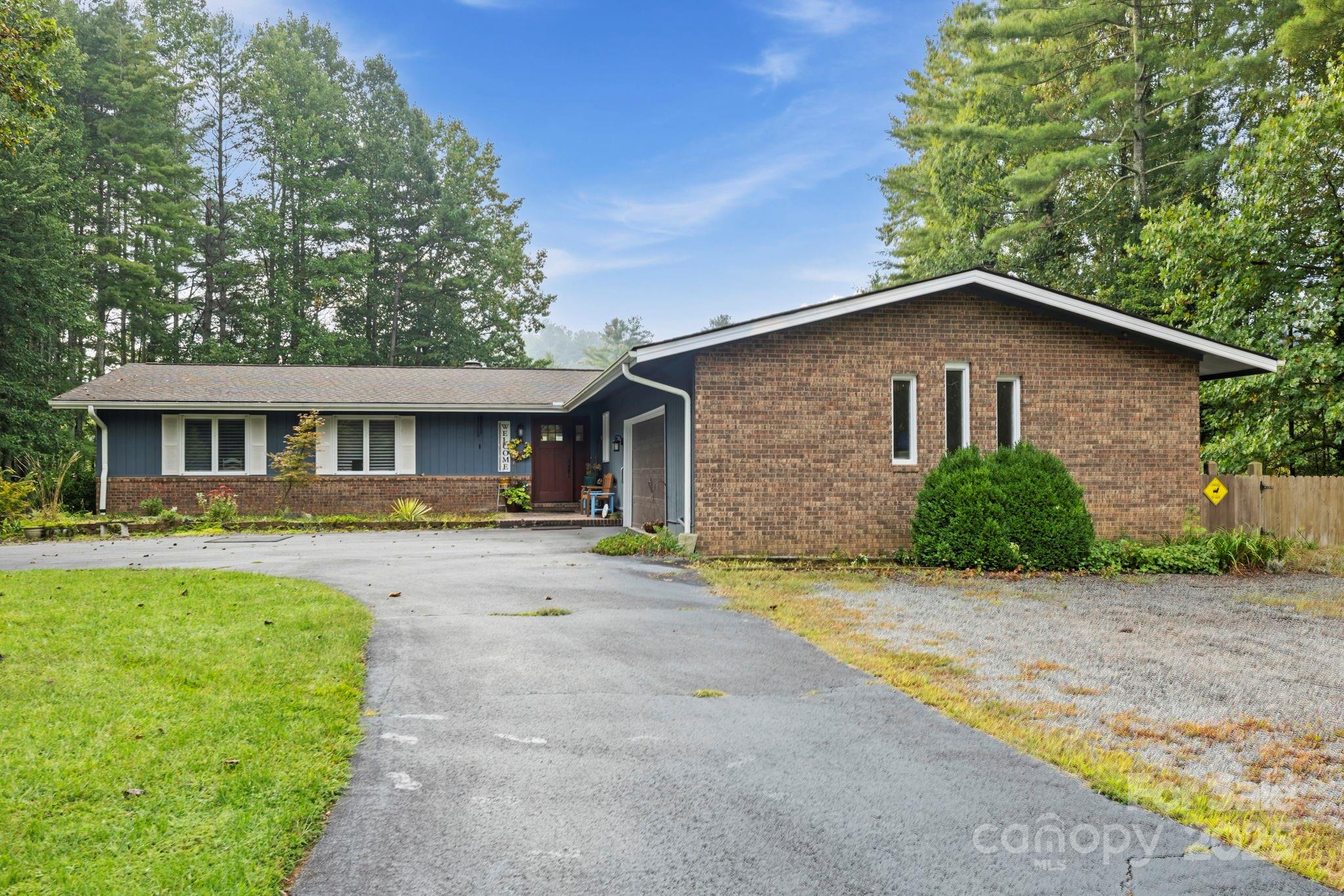 214 Vincent Place