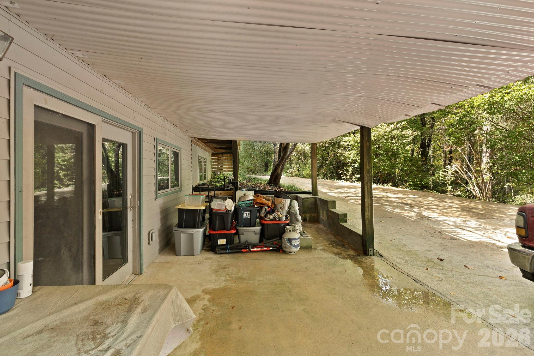 428 Lakeland Drive