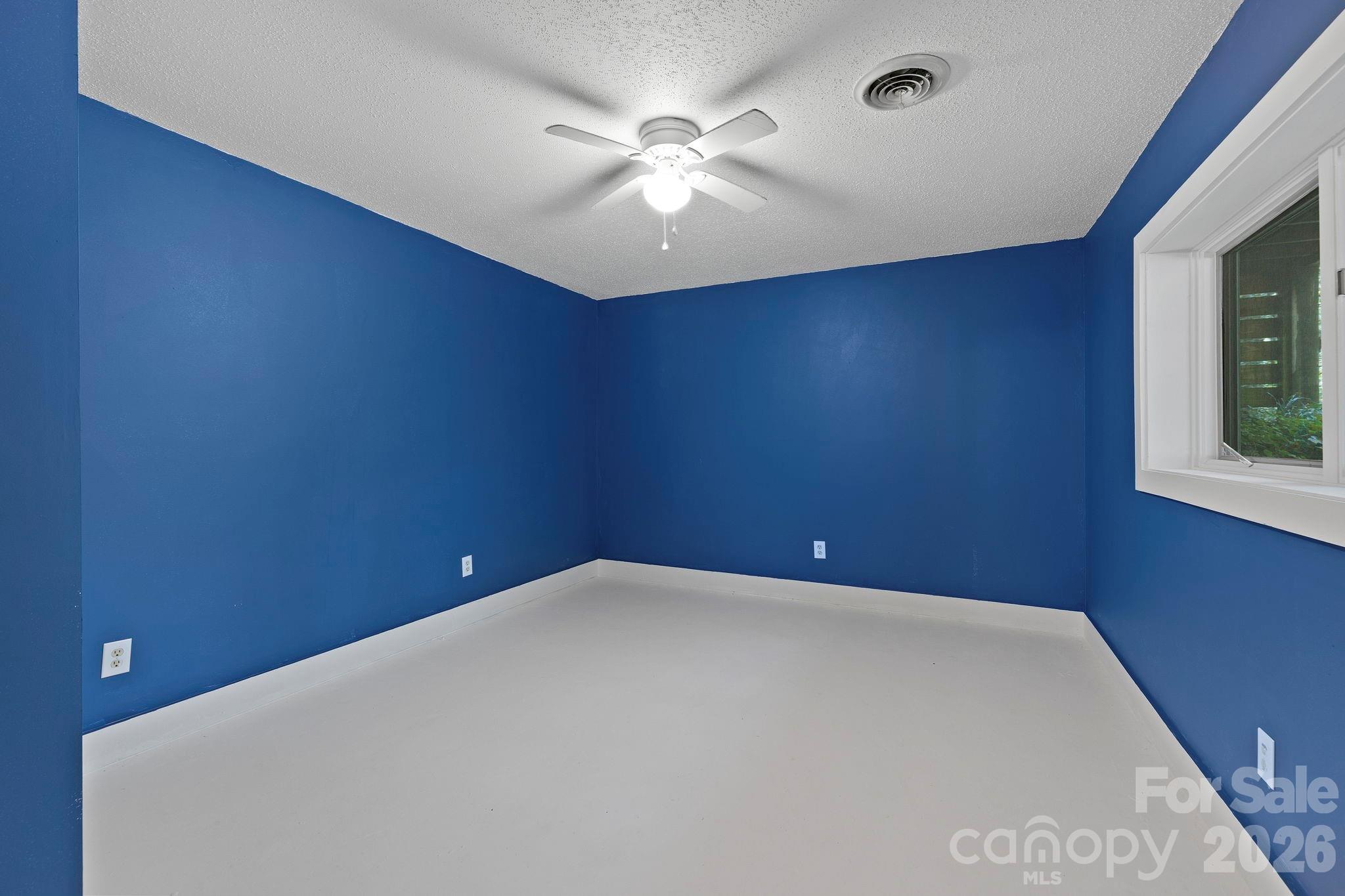 428 Lakeland Drive