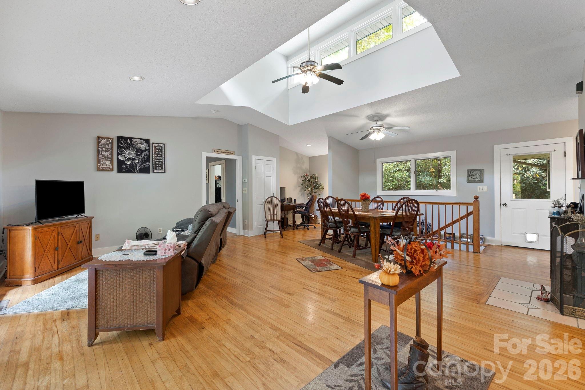 428 Lakeland Drive