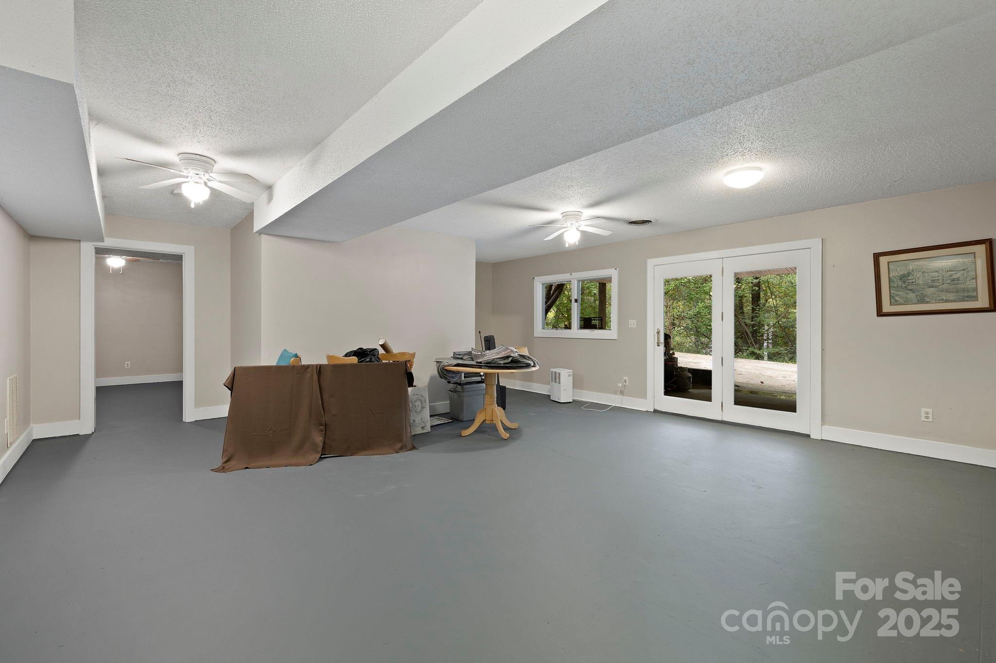 428 Lakeland Drive