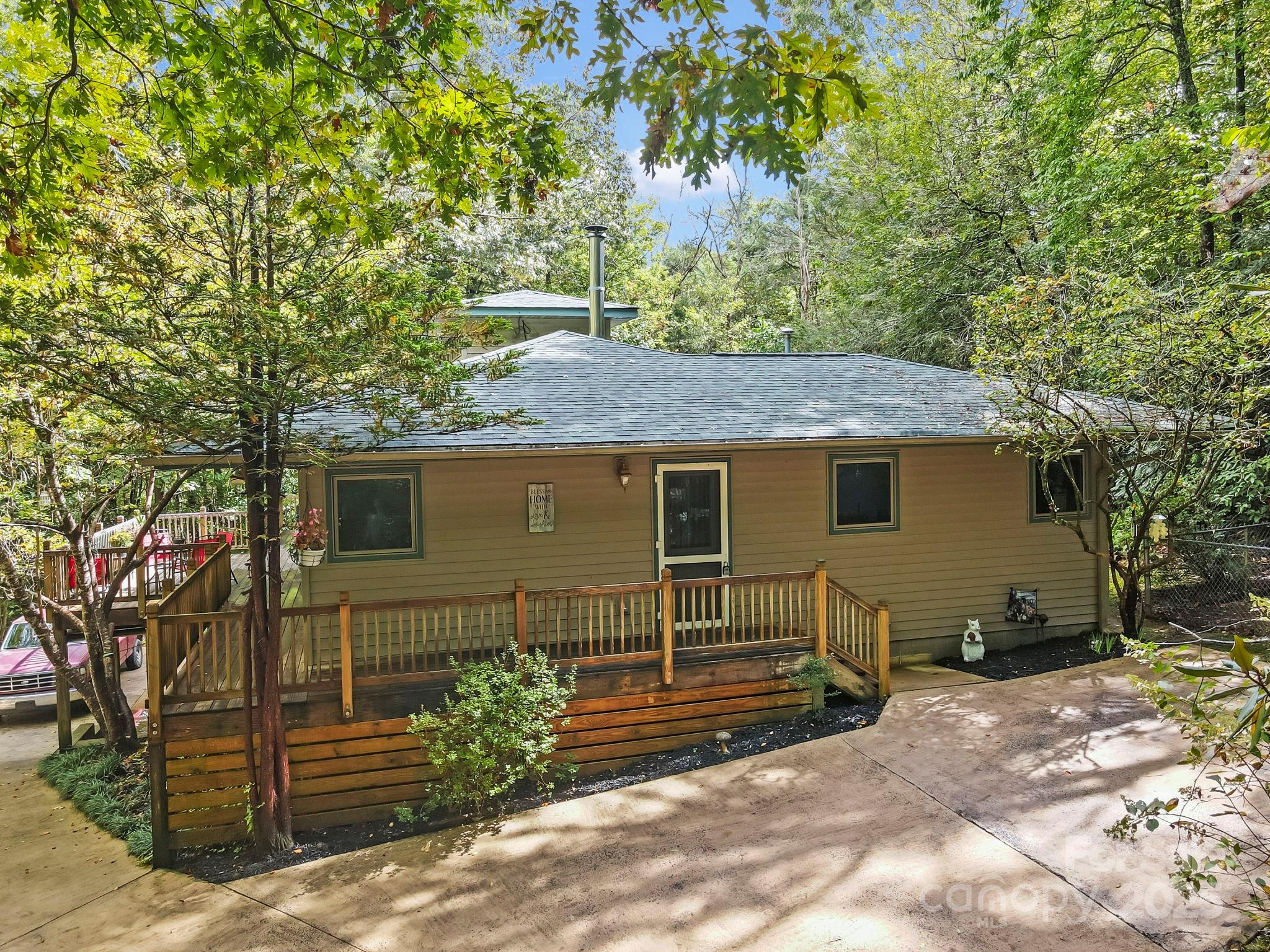 428 Lakeland Drive