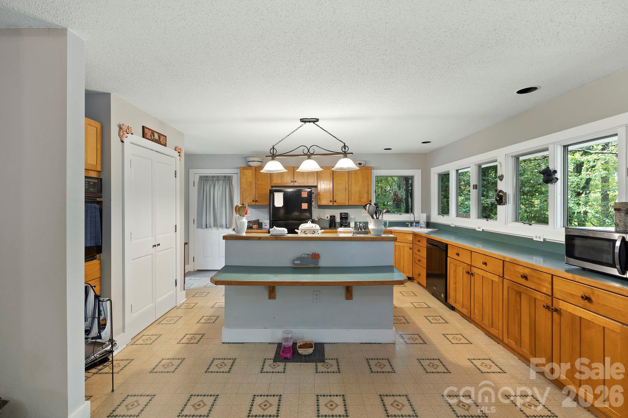 428 Lakeland Drive