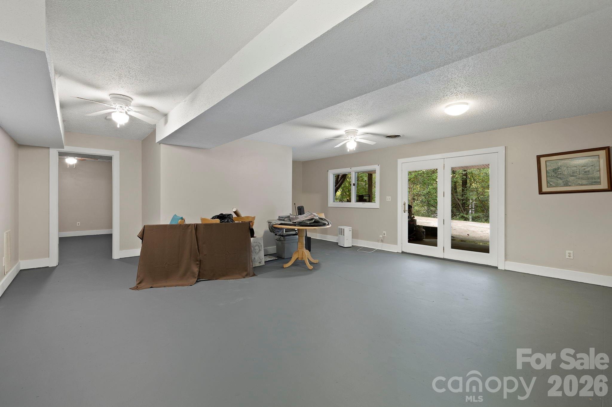 428 Lakeland Drive