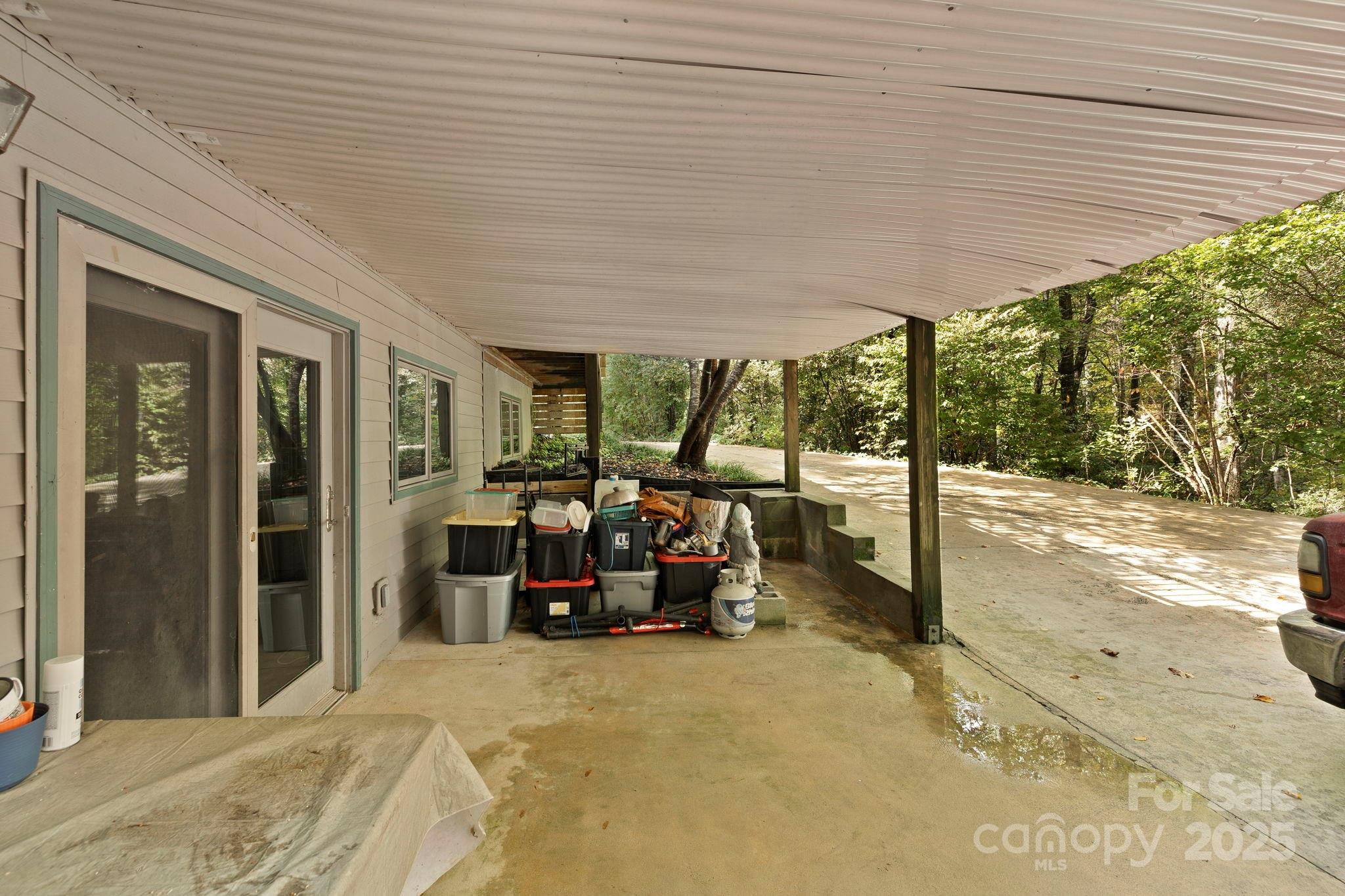 428 Lakeland Drive
