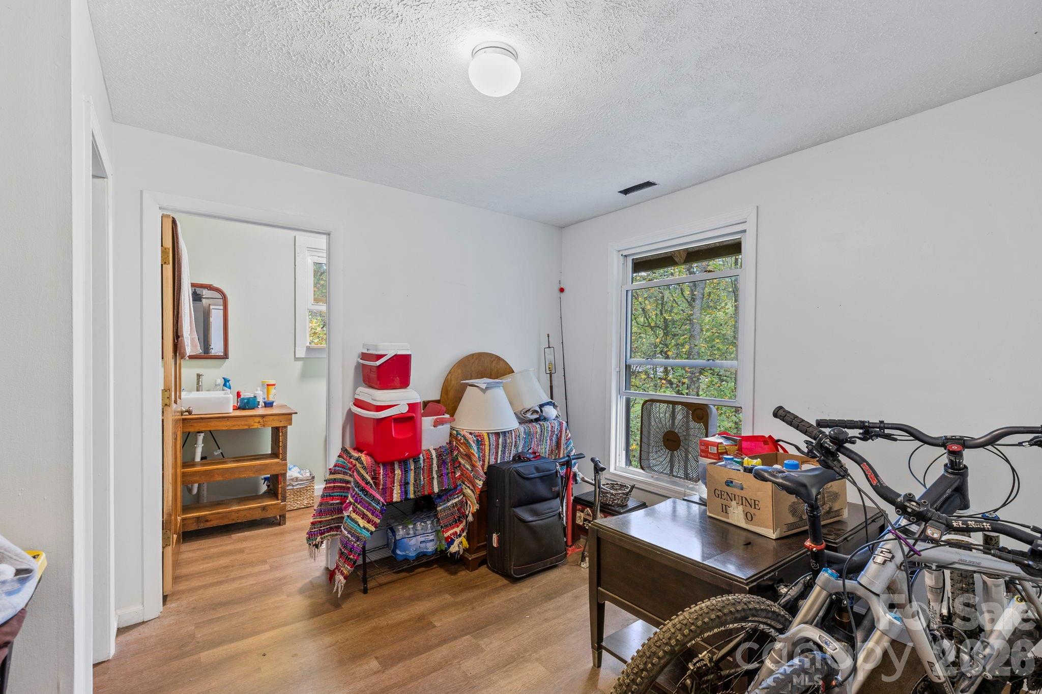 1196 N Country Club Road