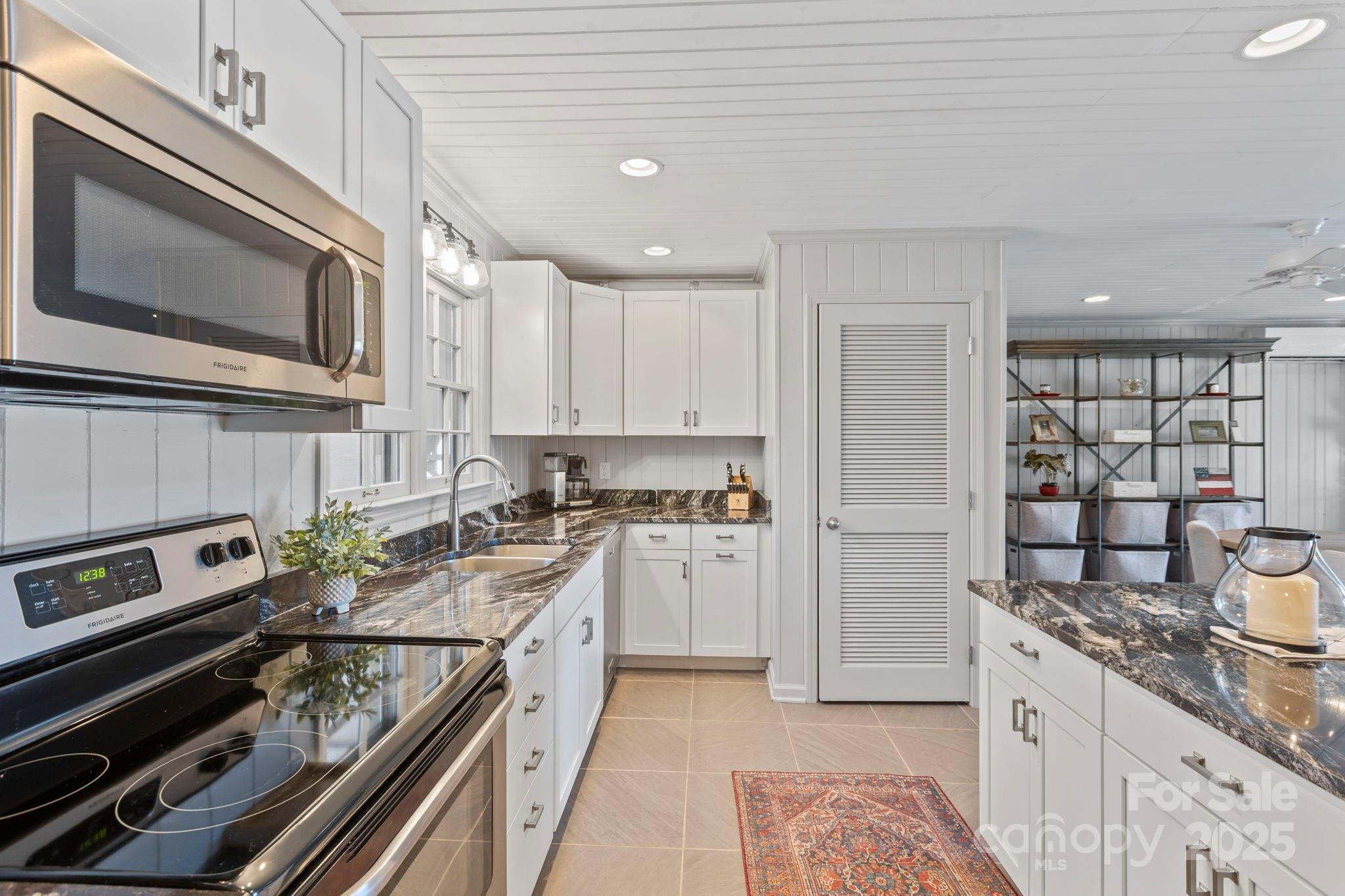 68 Toxaway Point Unit: C1