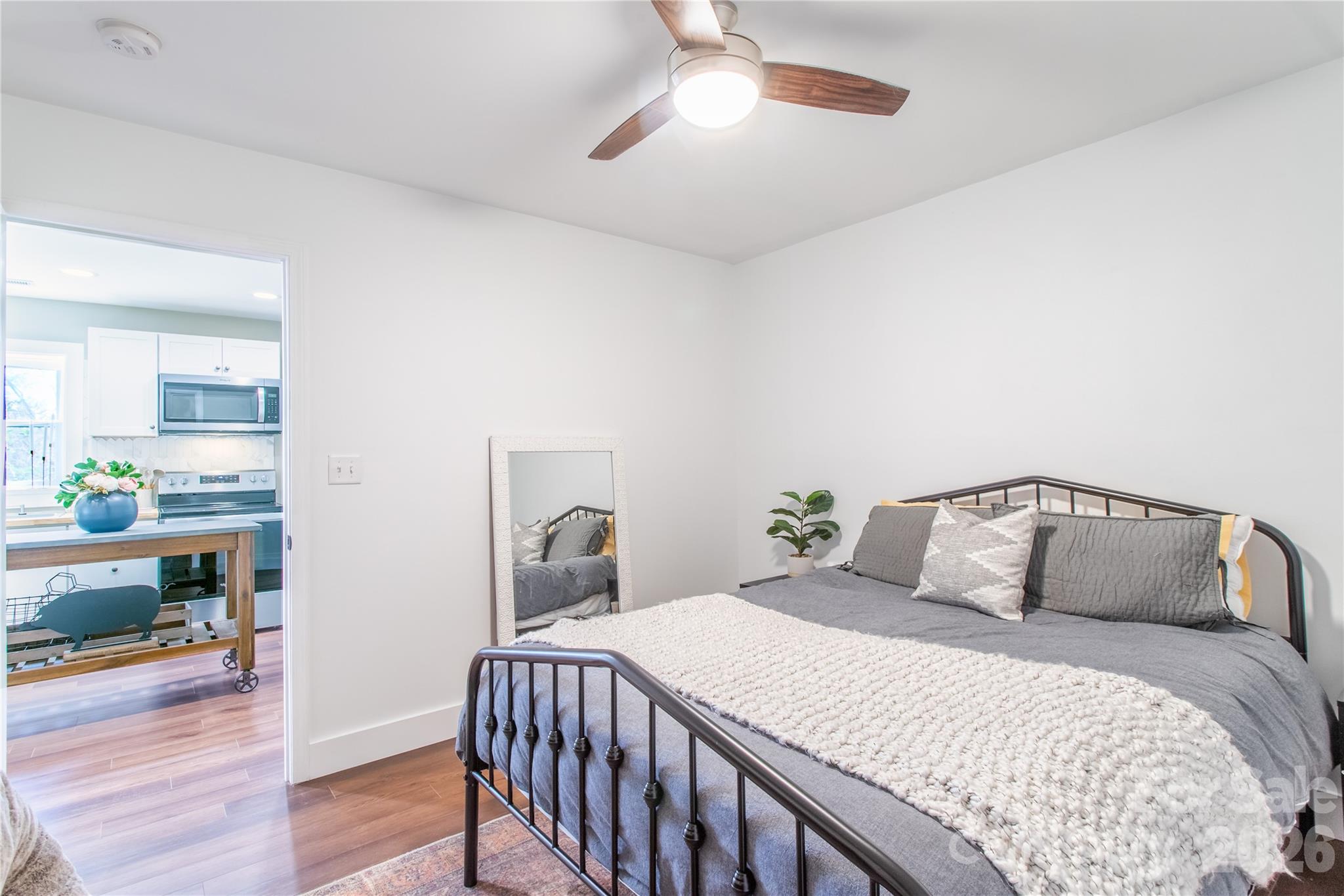 426, 428 Weaver Creek Road