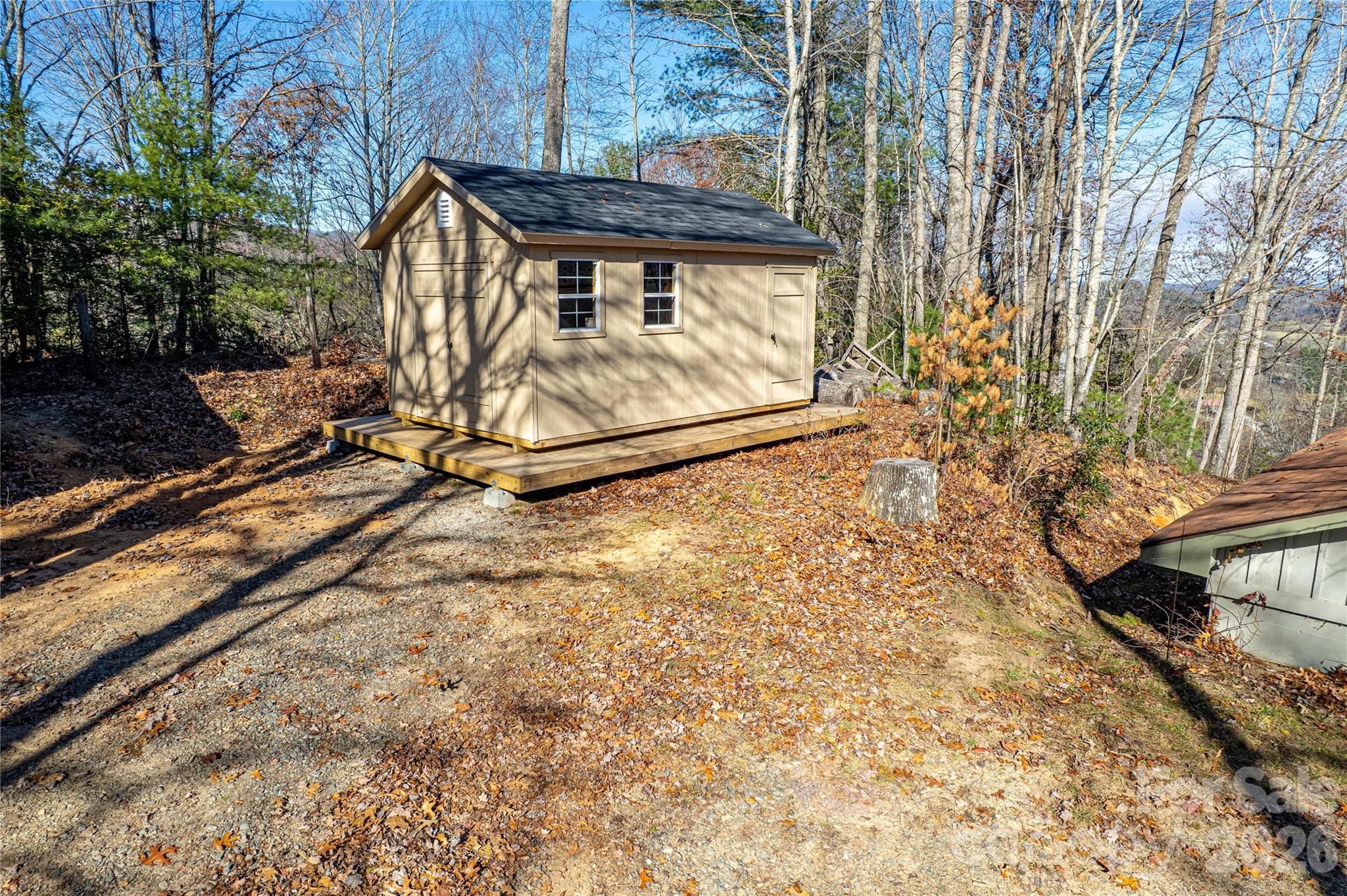 426, 428 Weaver Creek Road