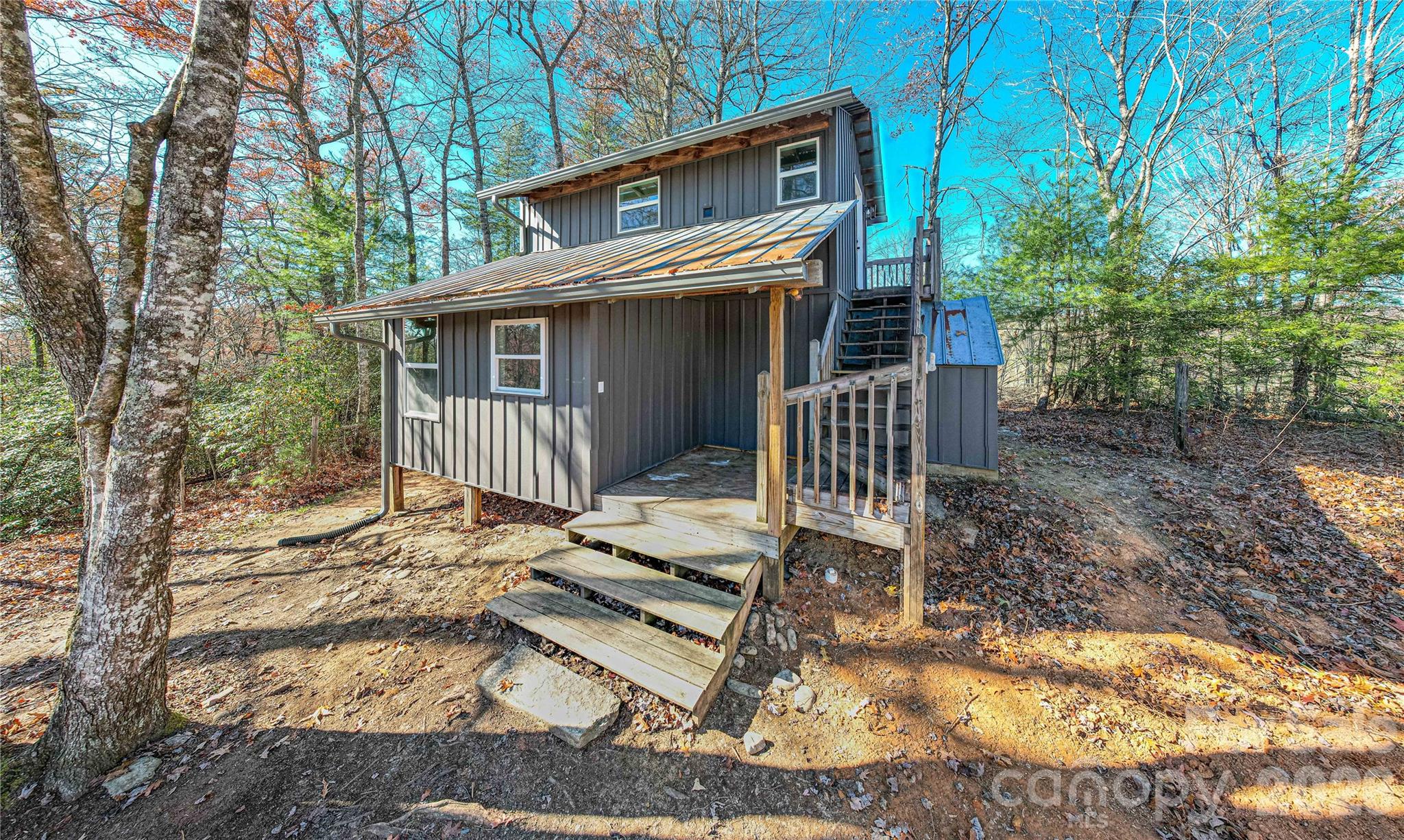 426, 428 Weaver Creek Road