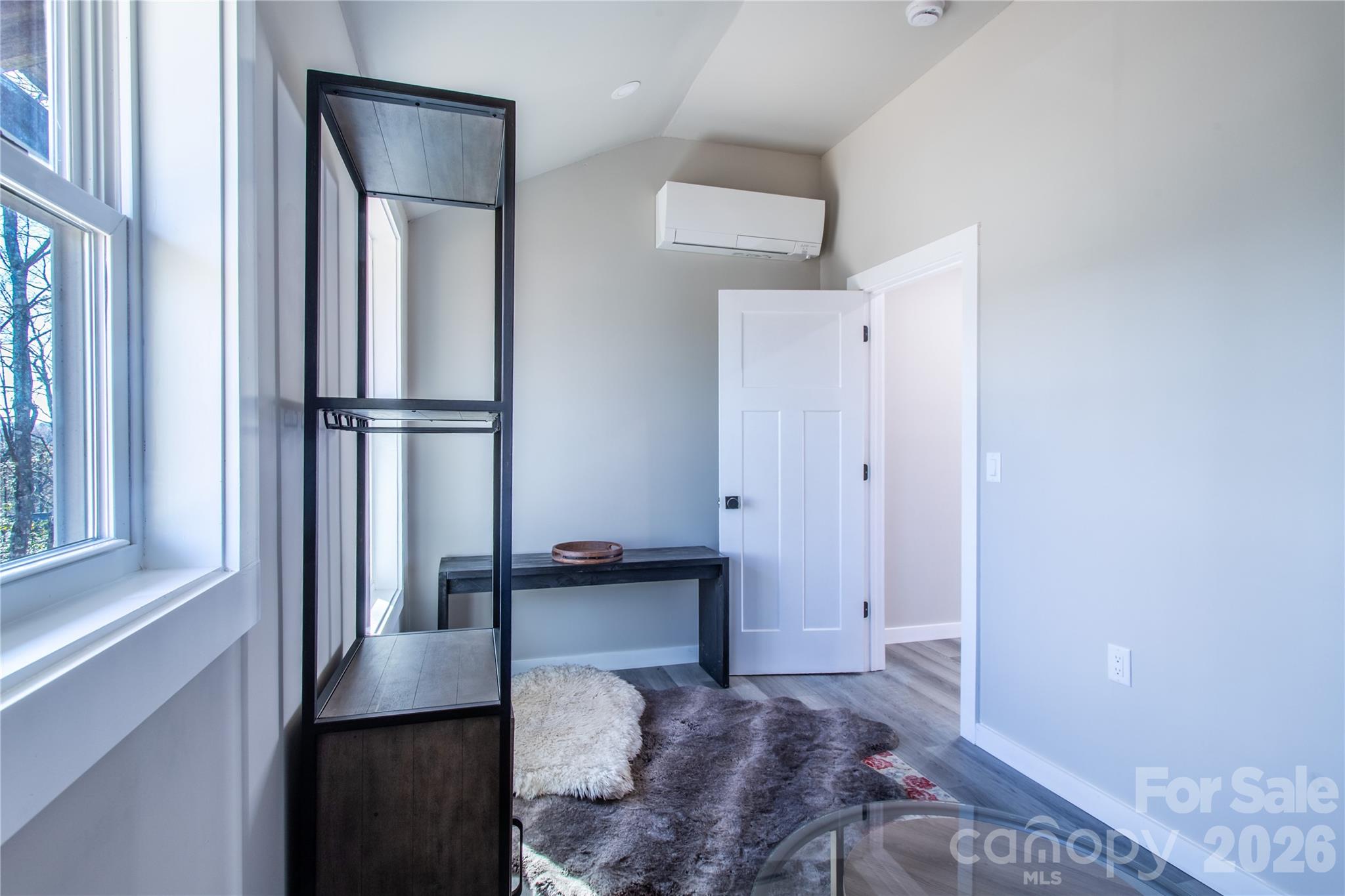 426, 428 Weaver Creek Road