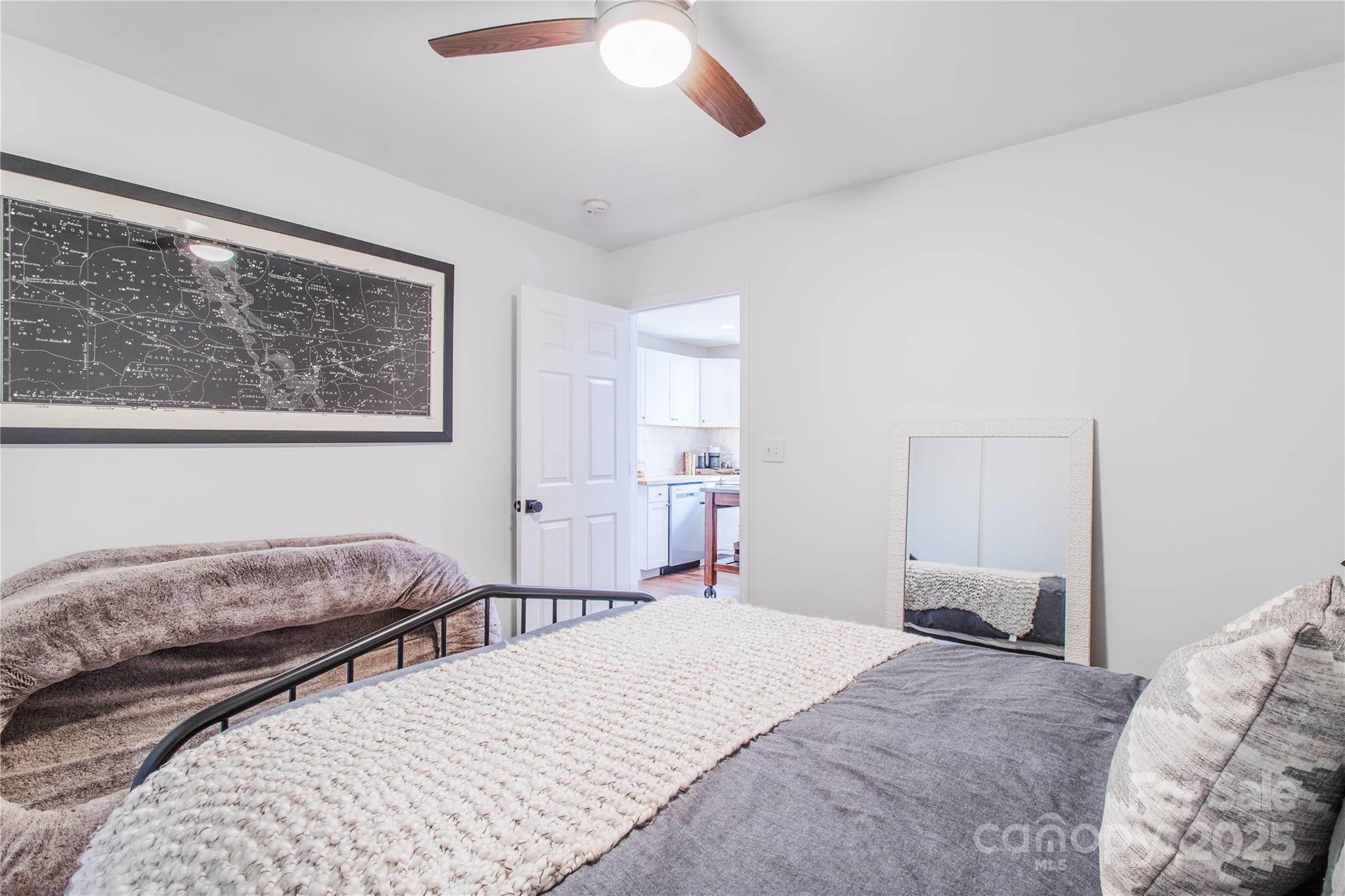 426, 428 Weaver Creek Road