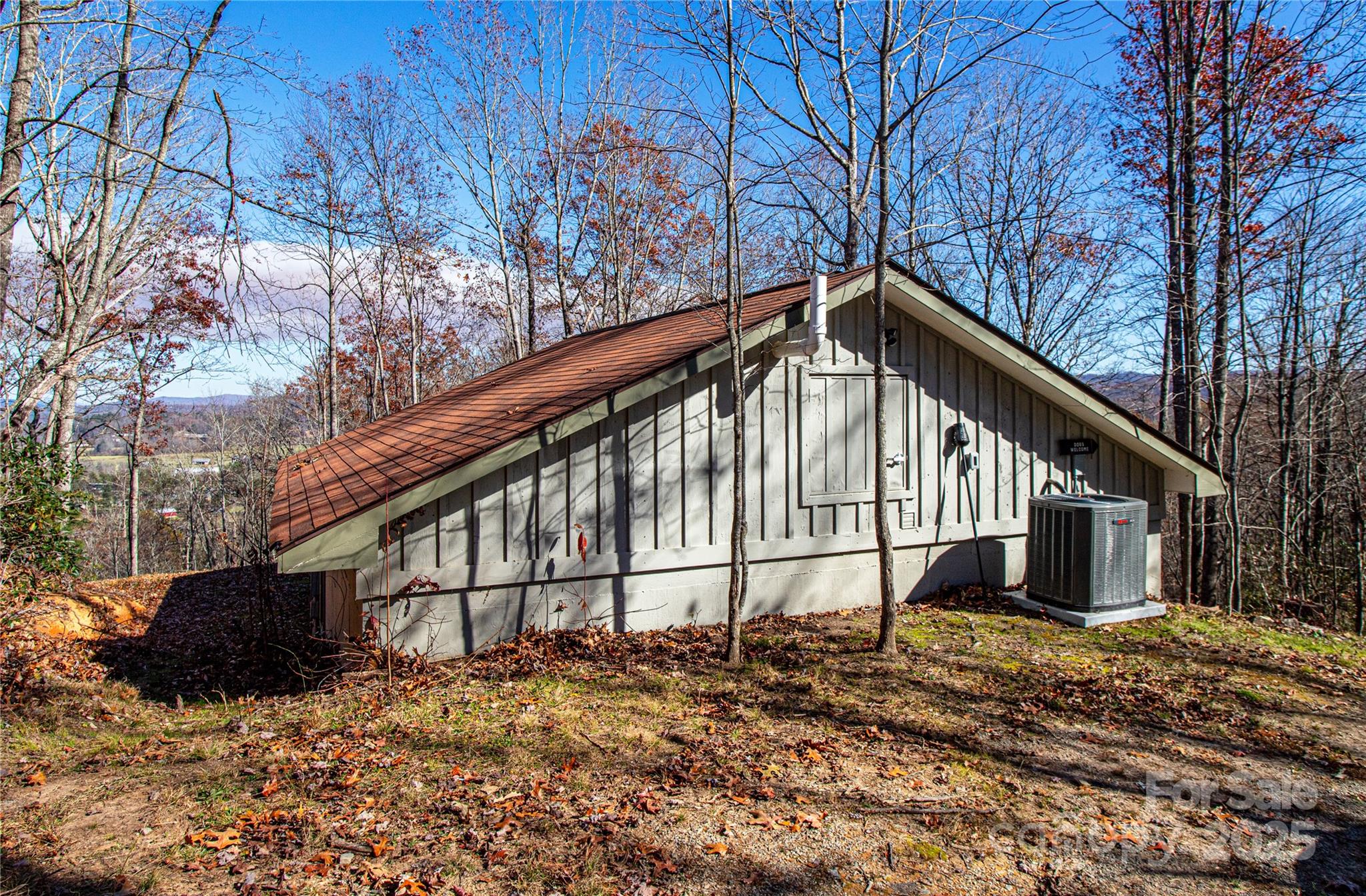 426, 428 Weaver Creek Road