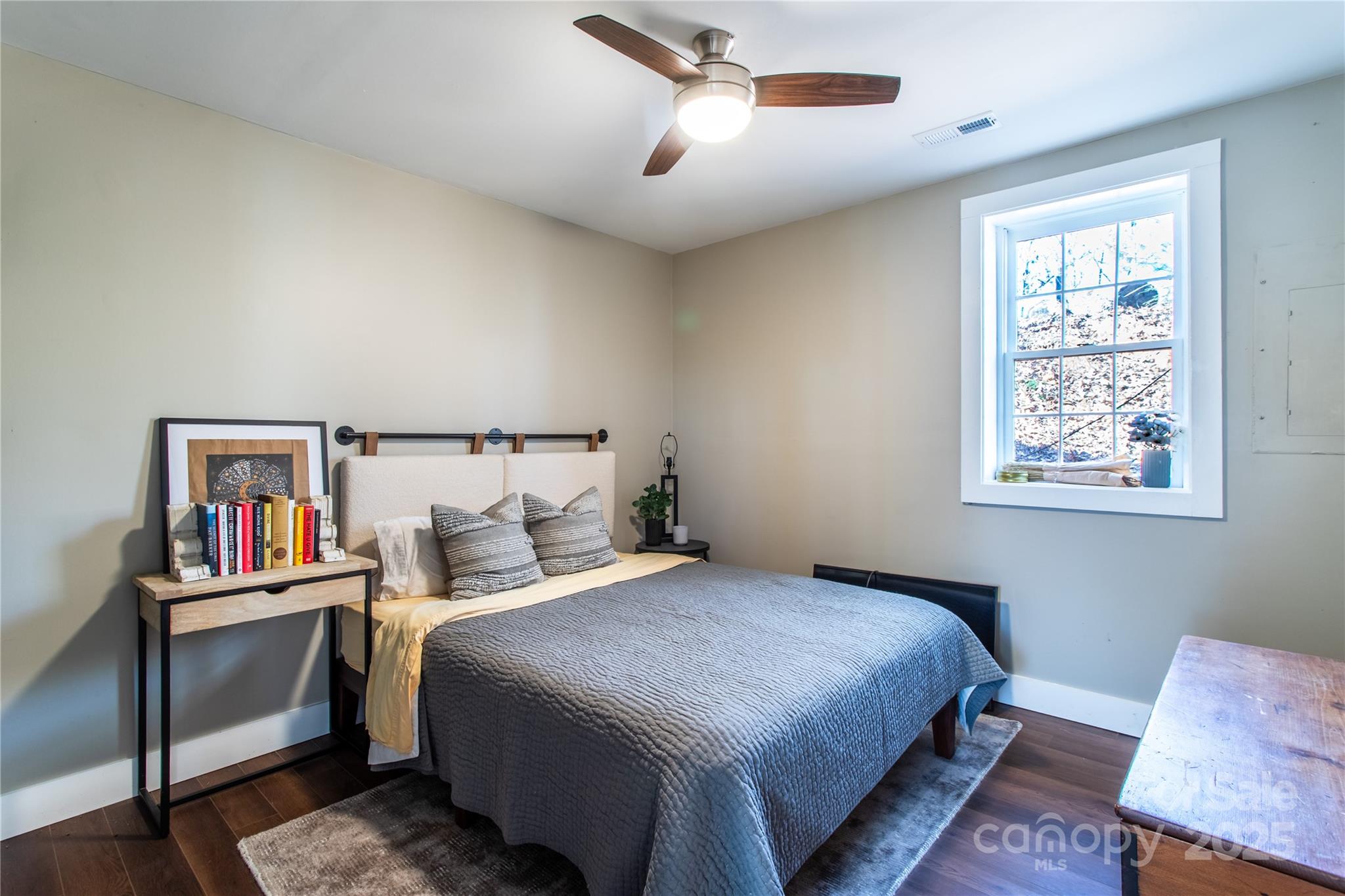 426, 428 Weaver Creek Road