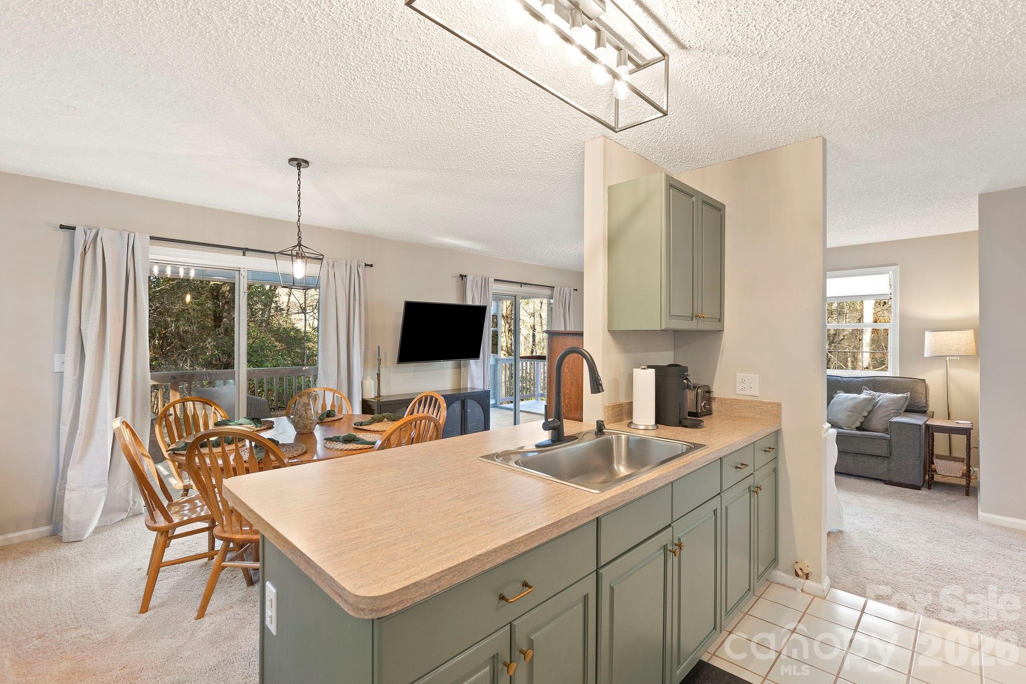124 Flat Creek Drive