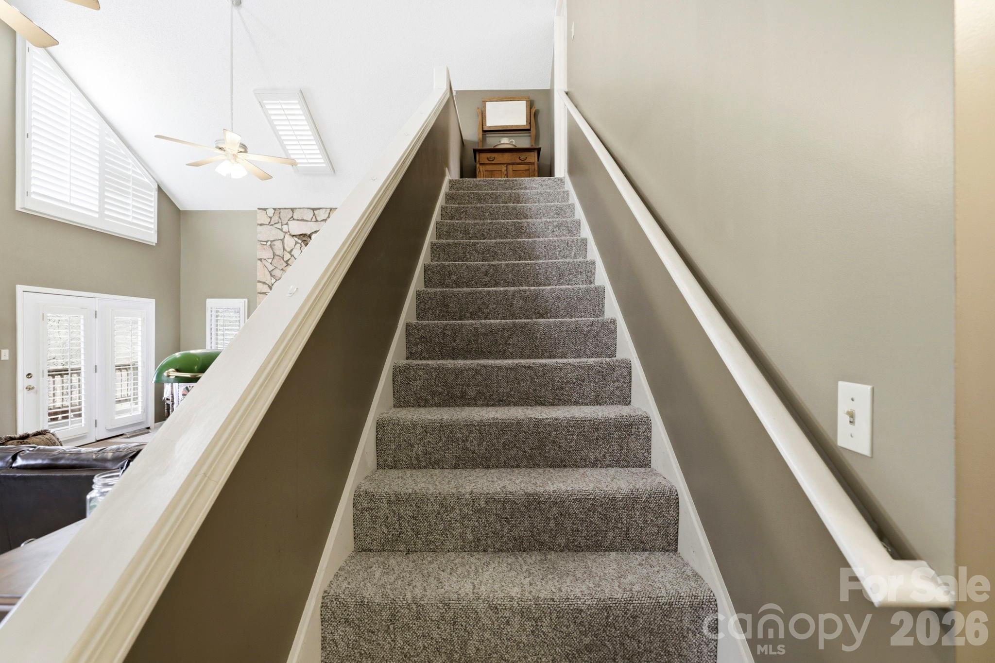 1489 Round Mountain Road