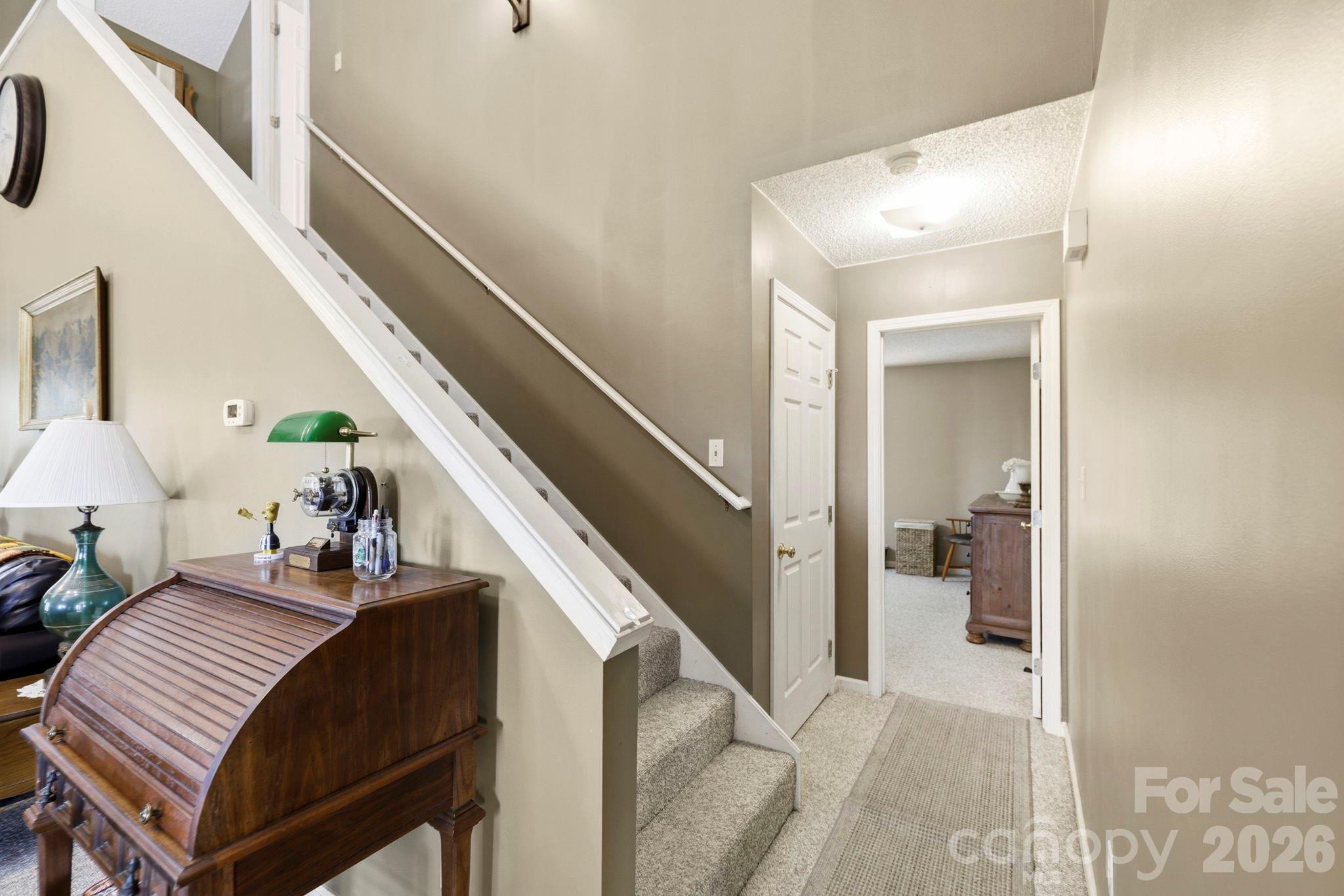 1489 Round Mountain Road