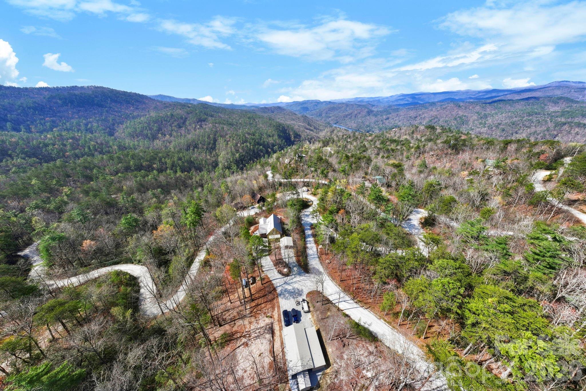 1489 Round Mountain Road