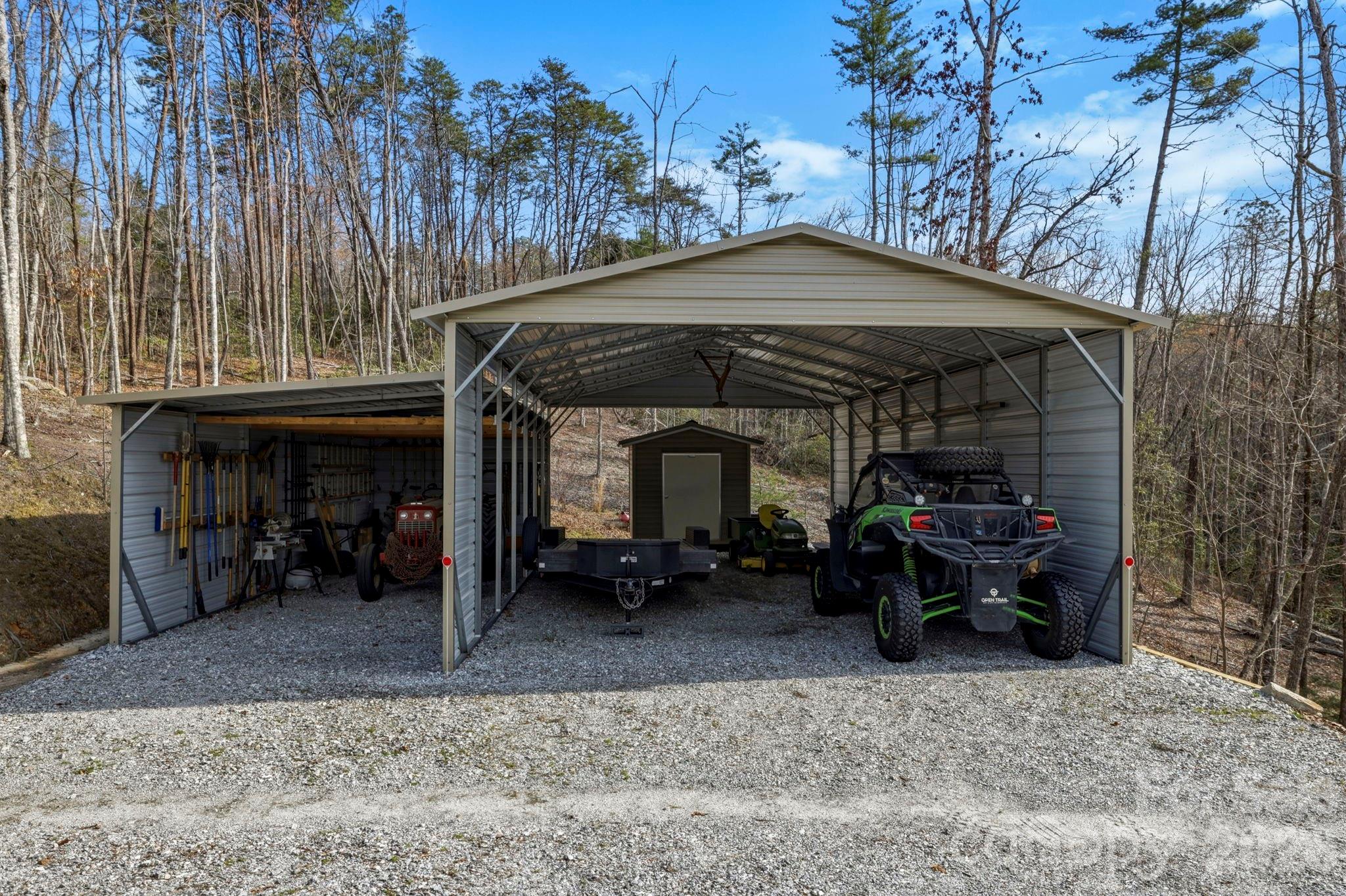 1489 Round Mountain Road