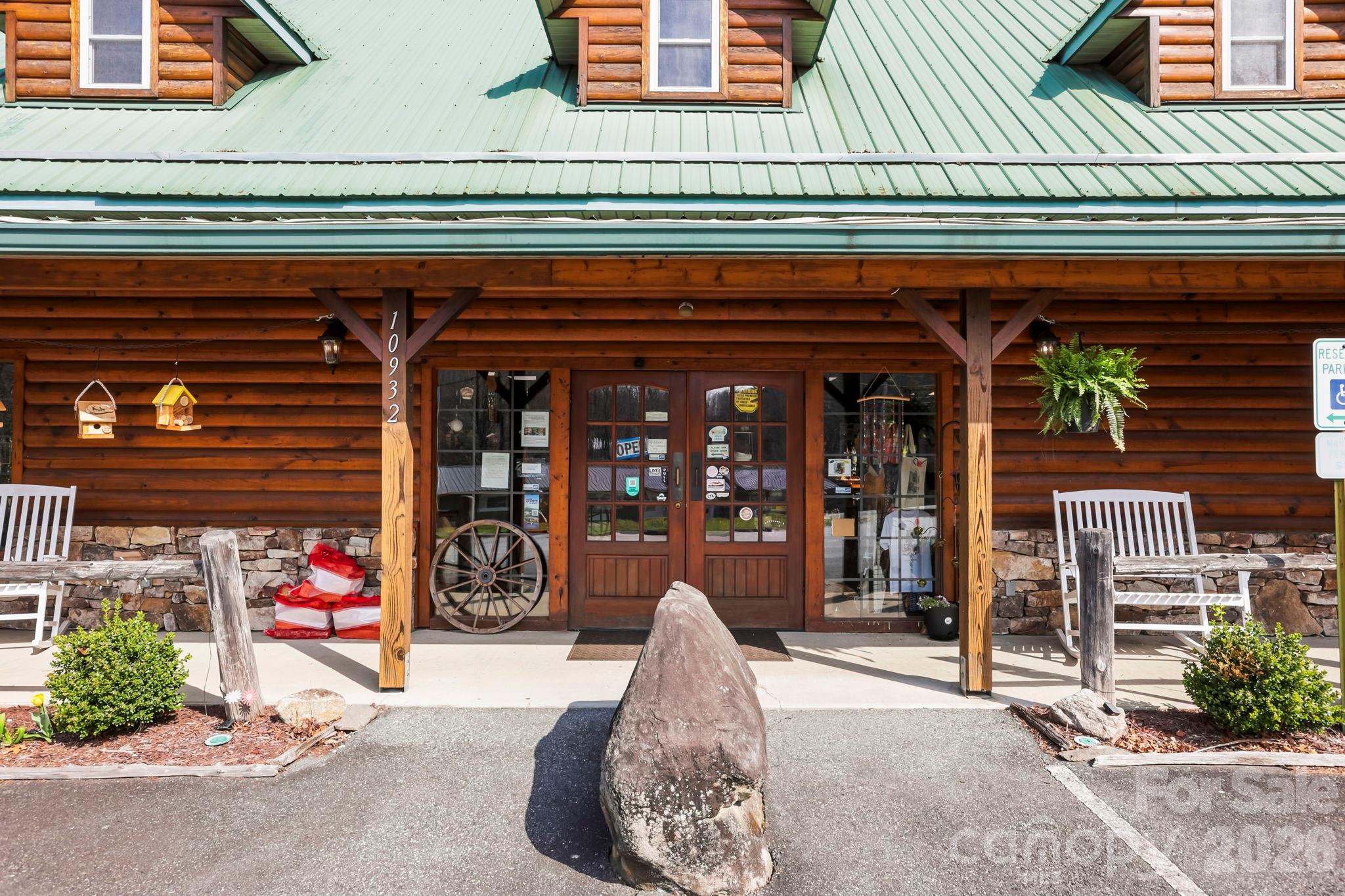 10932 Rosman Highway